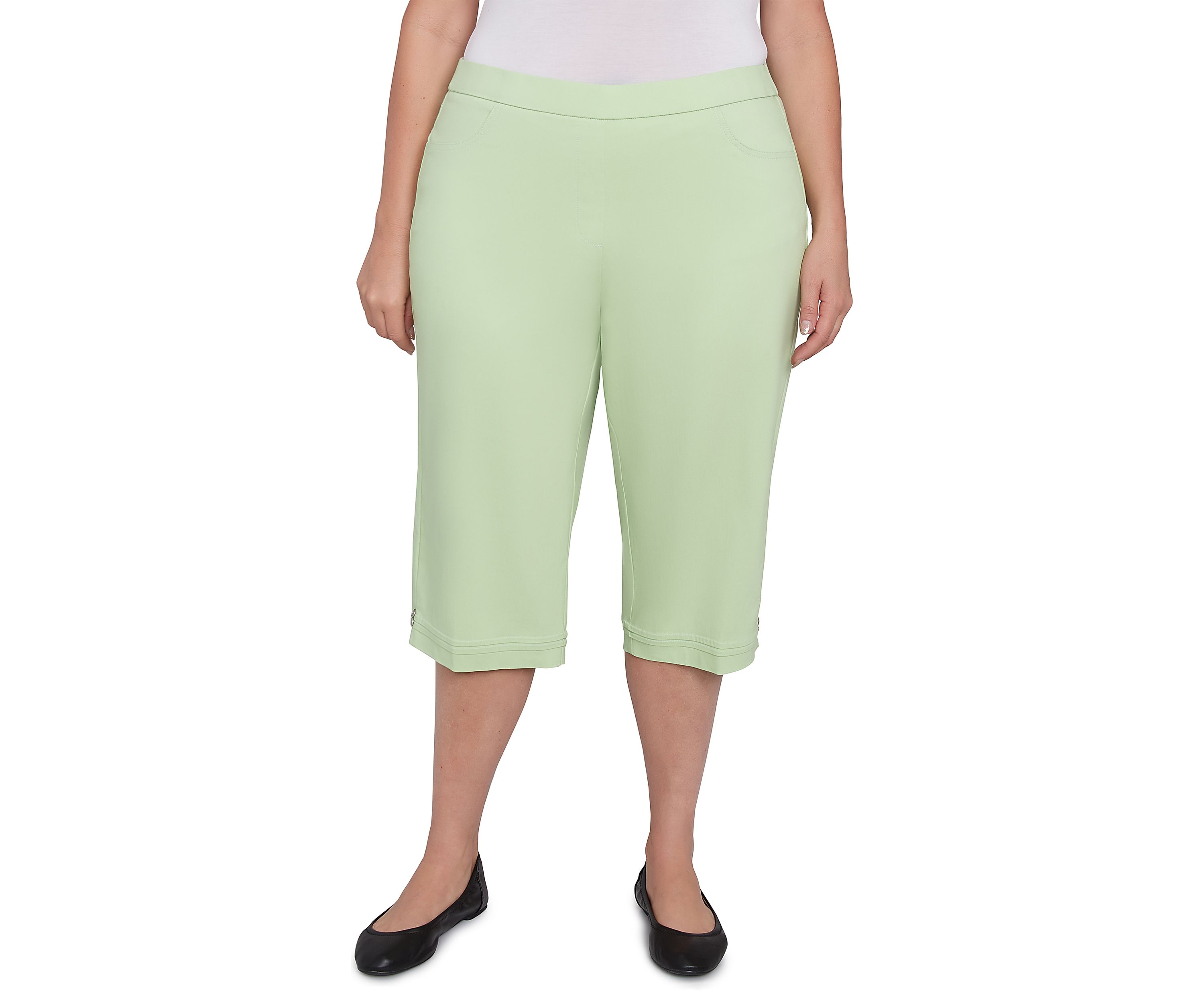 Plus Size Parrot Cay Novelty Cuff Capri Pants with Tummy Control