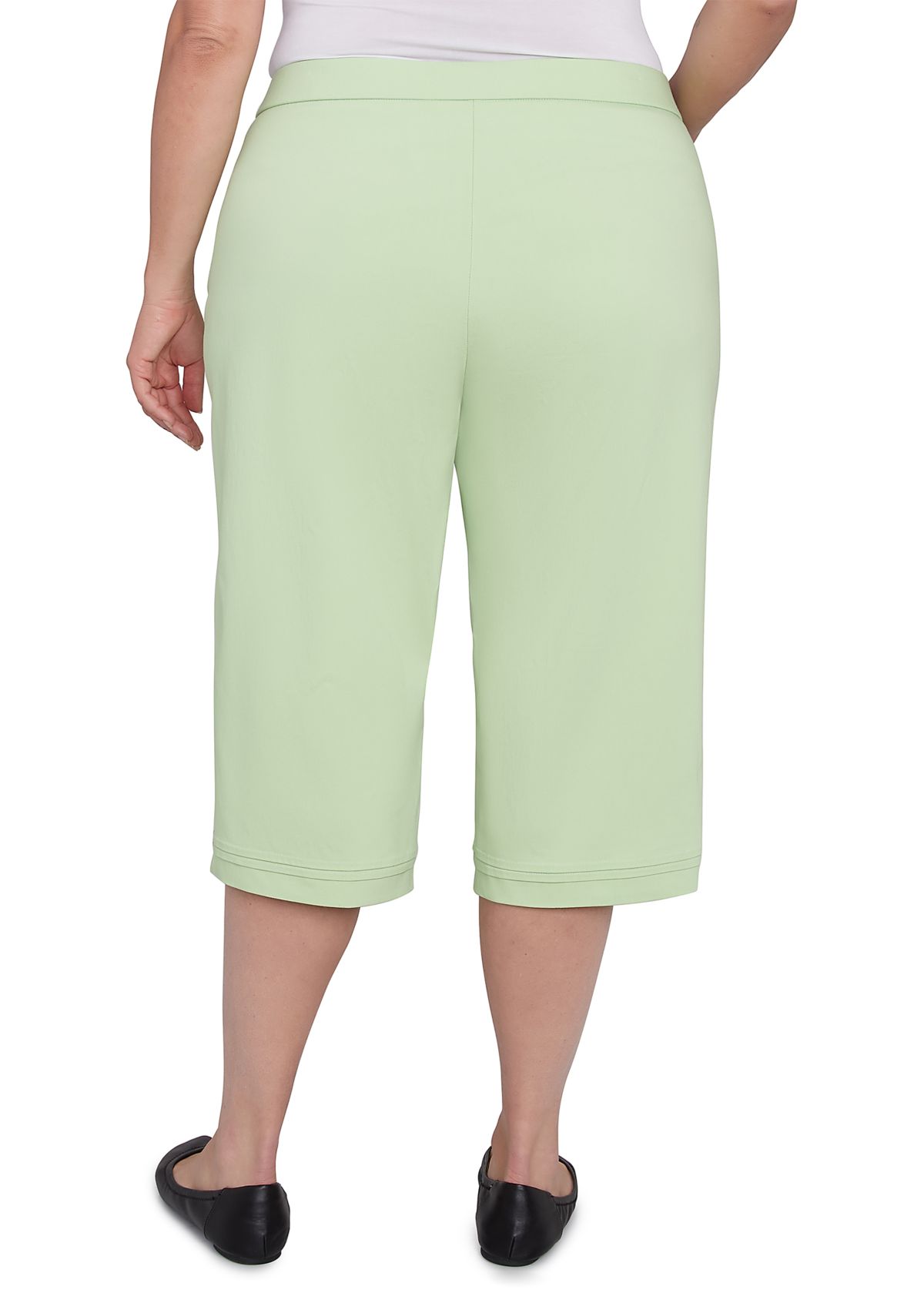 Plus Size Parrot Cay Novelty Cuff Capri Pants with Tummy Control