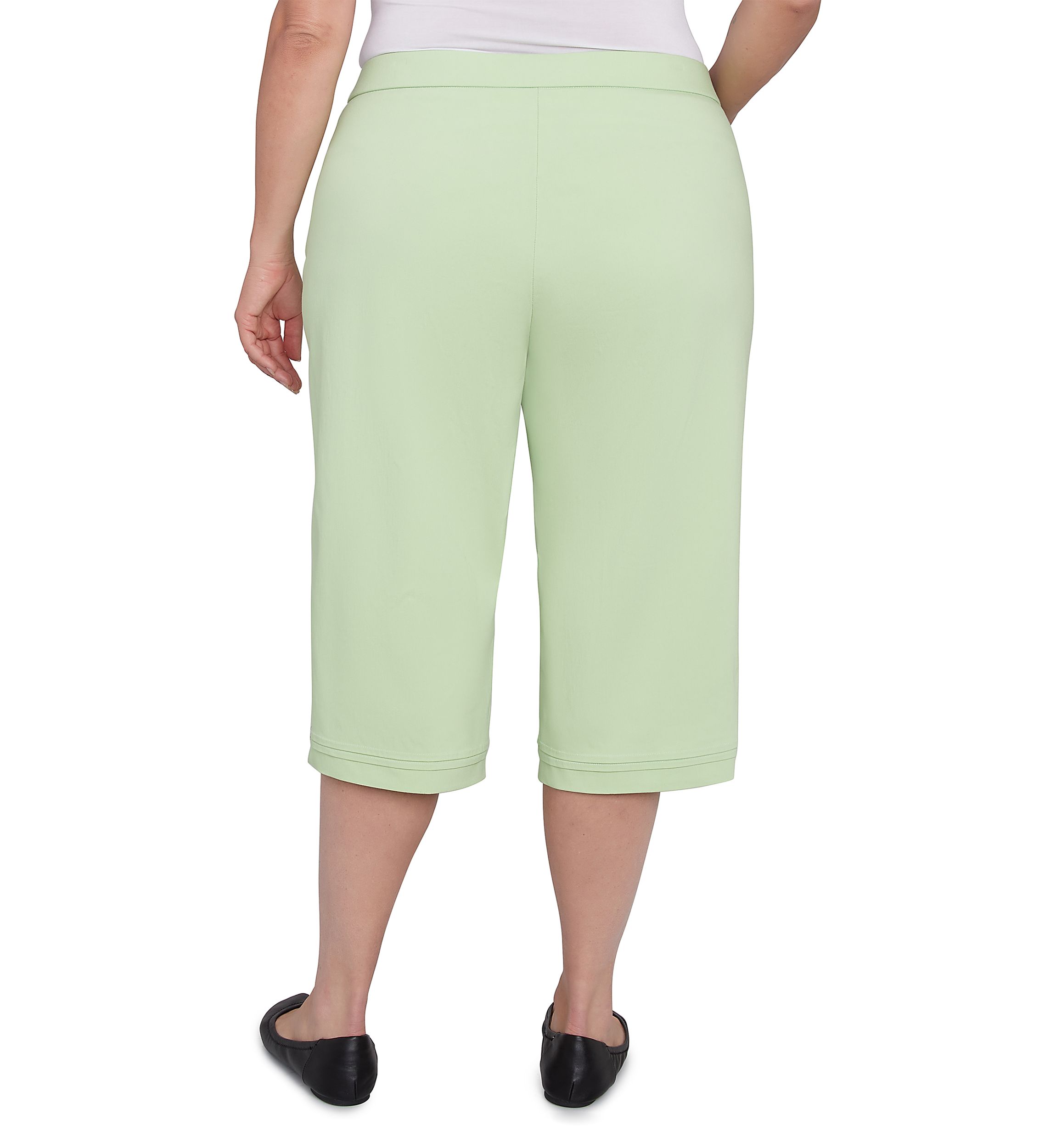 Plus Size Parrot Cay Novelty Cuff Capri Pants with Tummy Control