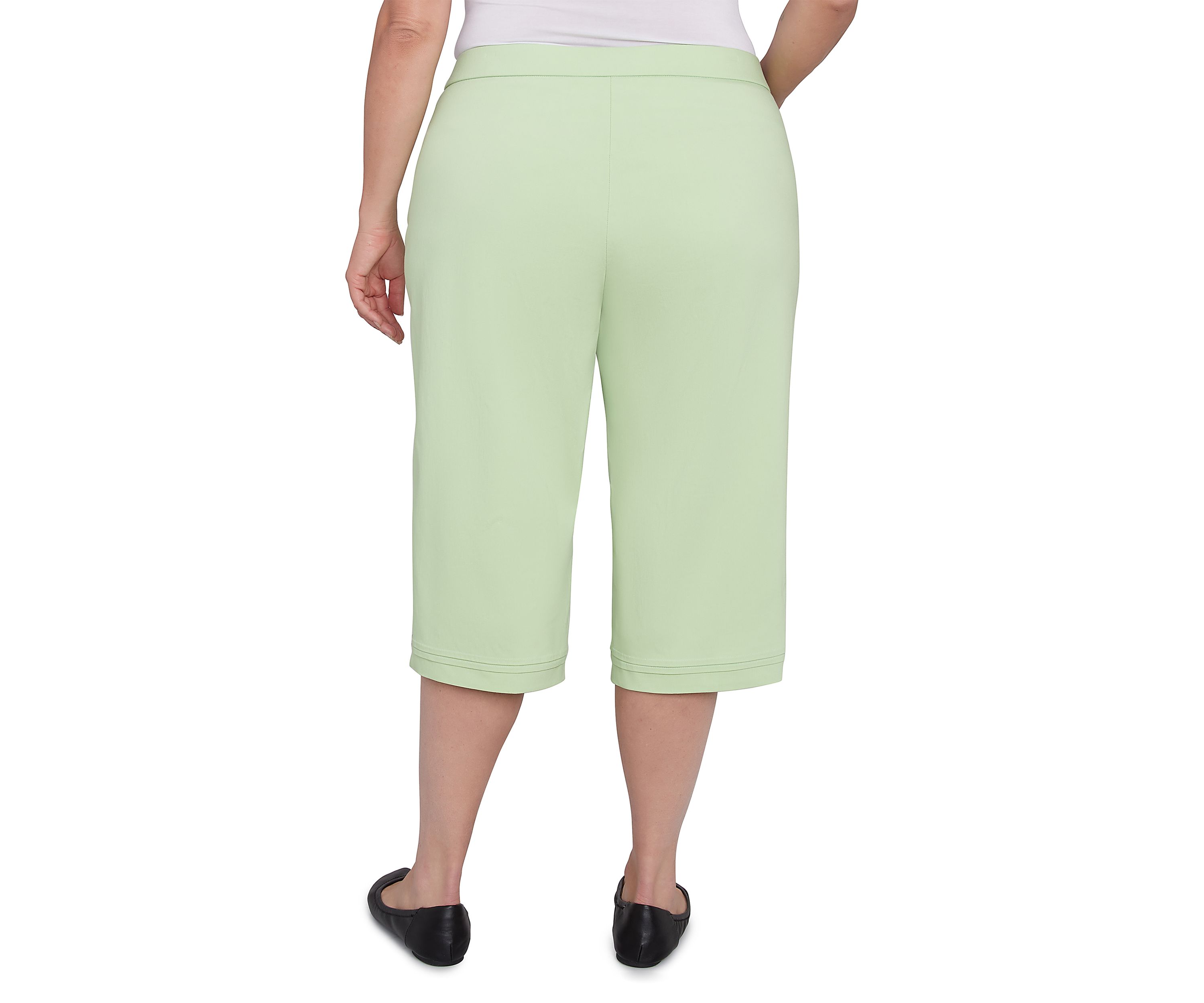 Plus Size Parrot Cay Novelty Cuff Capri Pants with Tummy Control