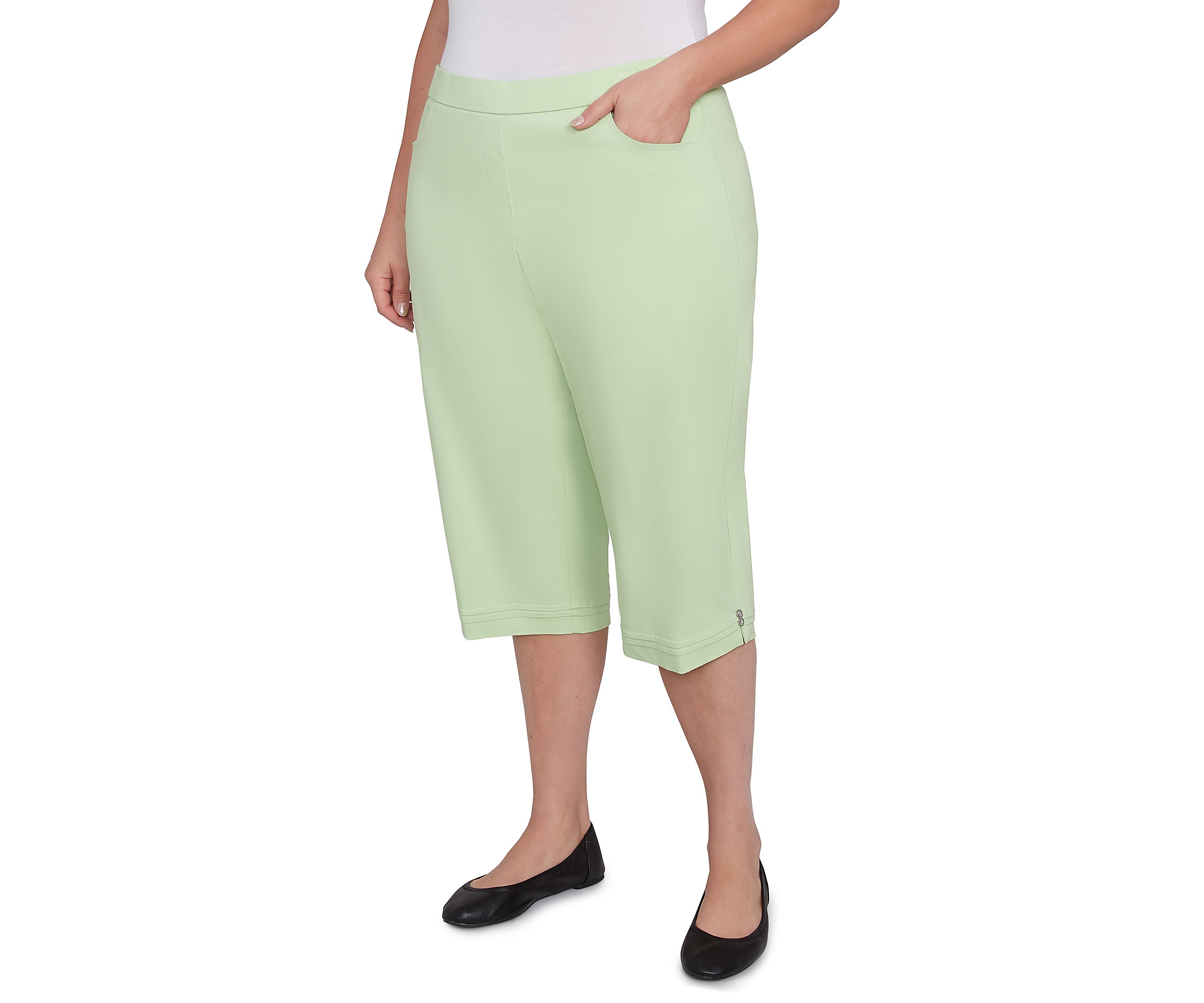 Plus Size Parrot Cay Novelty Cuff Capri Pants with Tummy Control