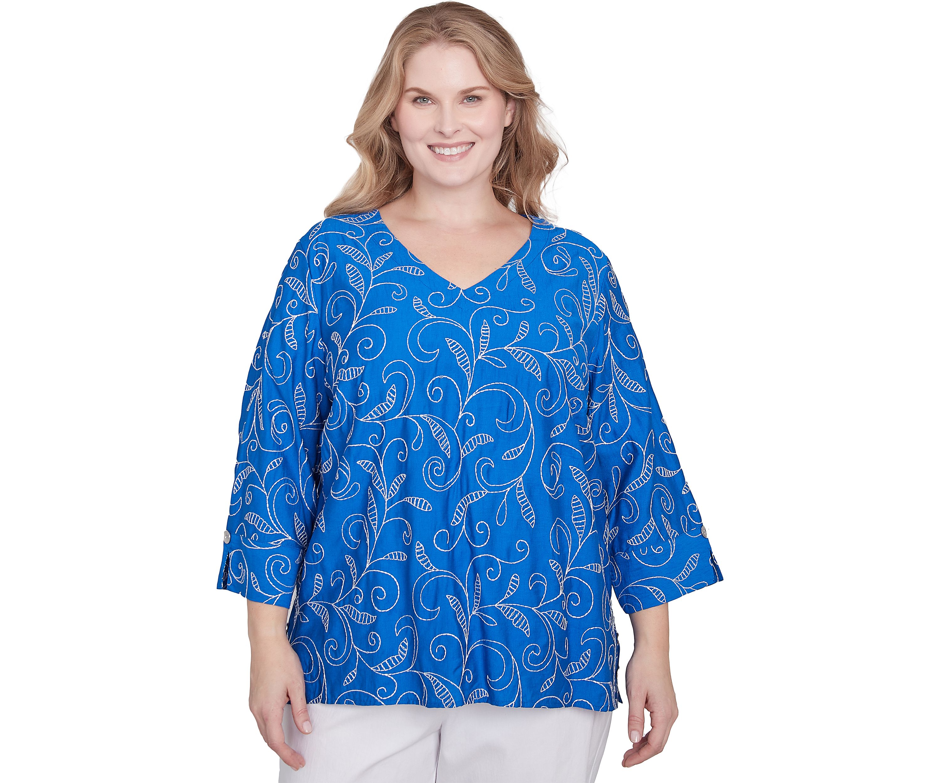 Plus Size Parrot Cay Scroll Embroidery Top