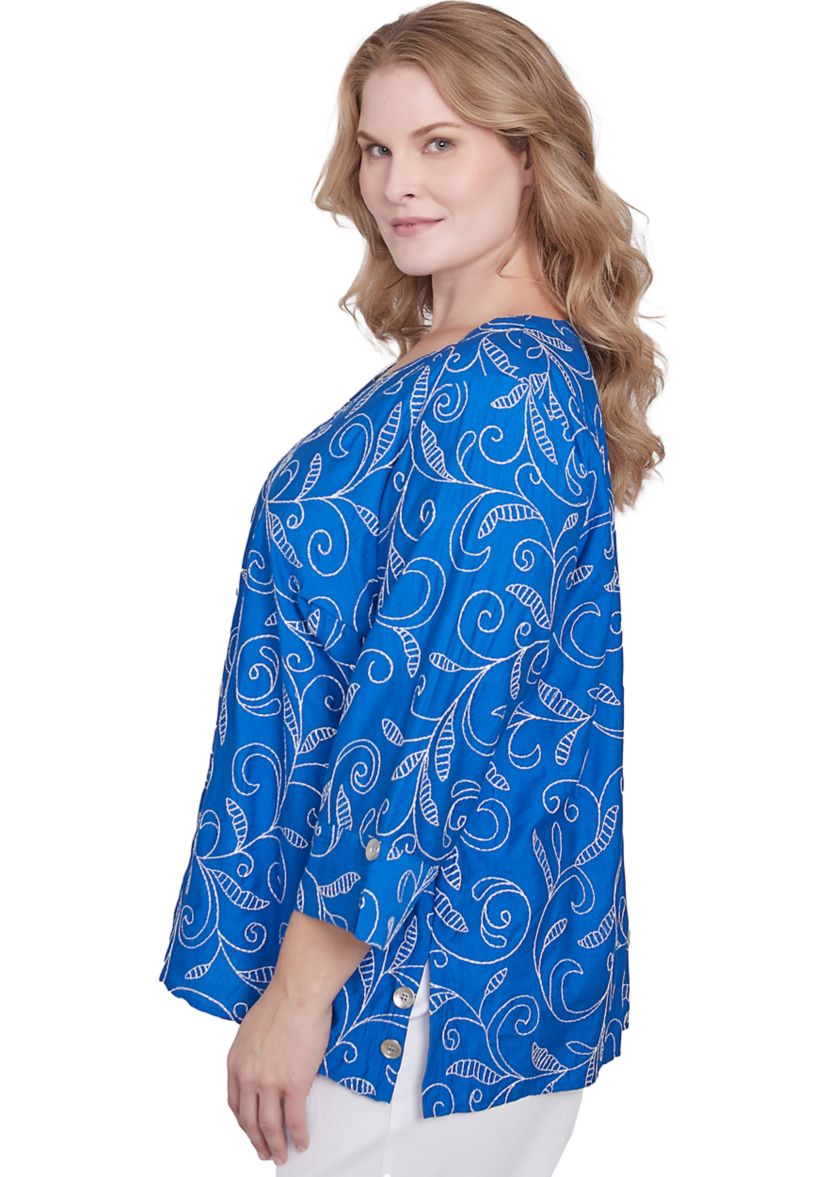 Plus Size Parrot Cay Scroll Embroidery Top