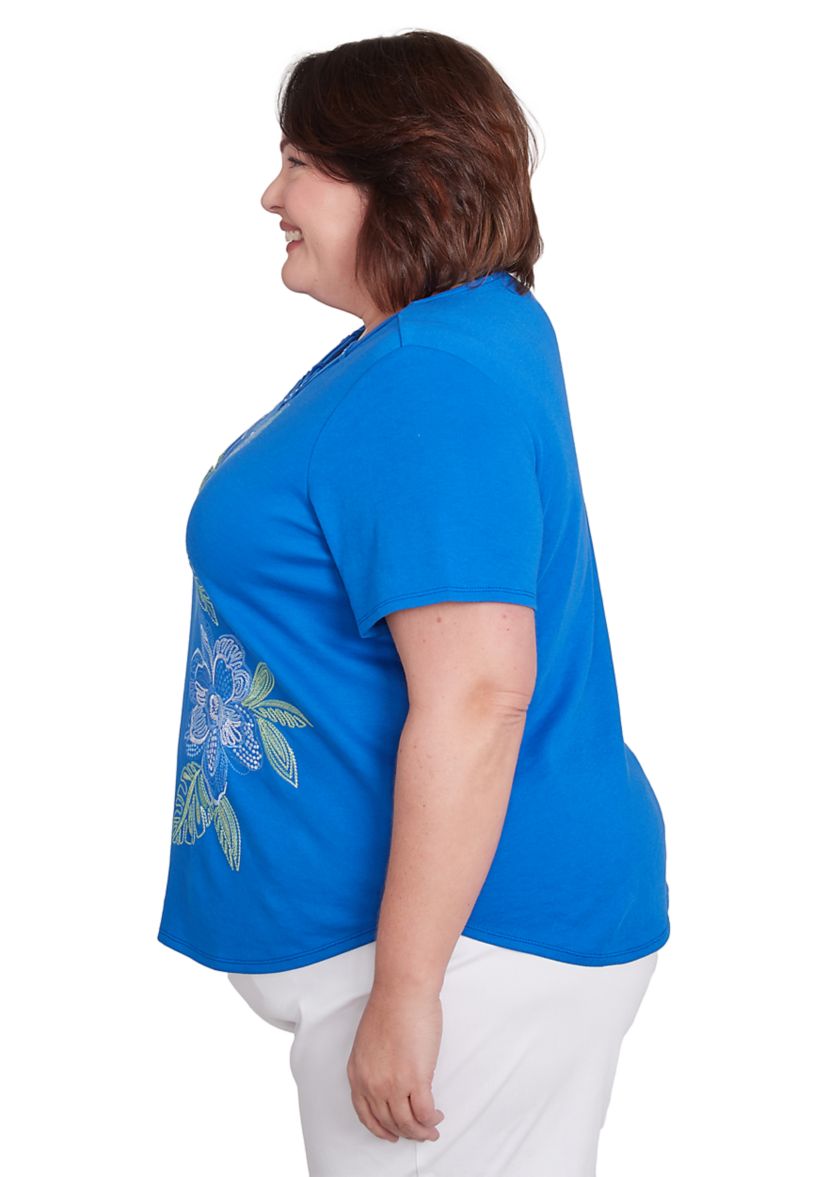 Plus Size Parrot Cay Floral Embroidery Top