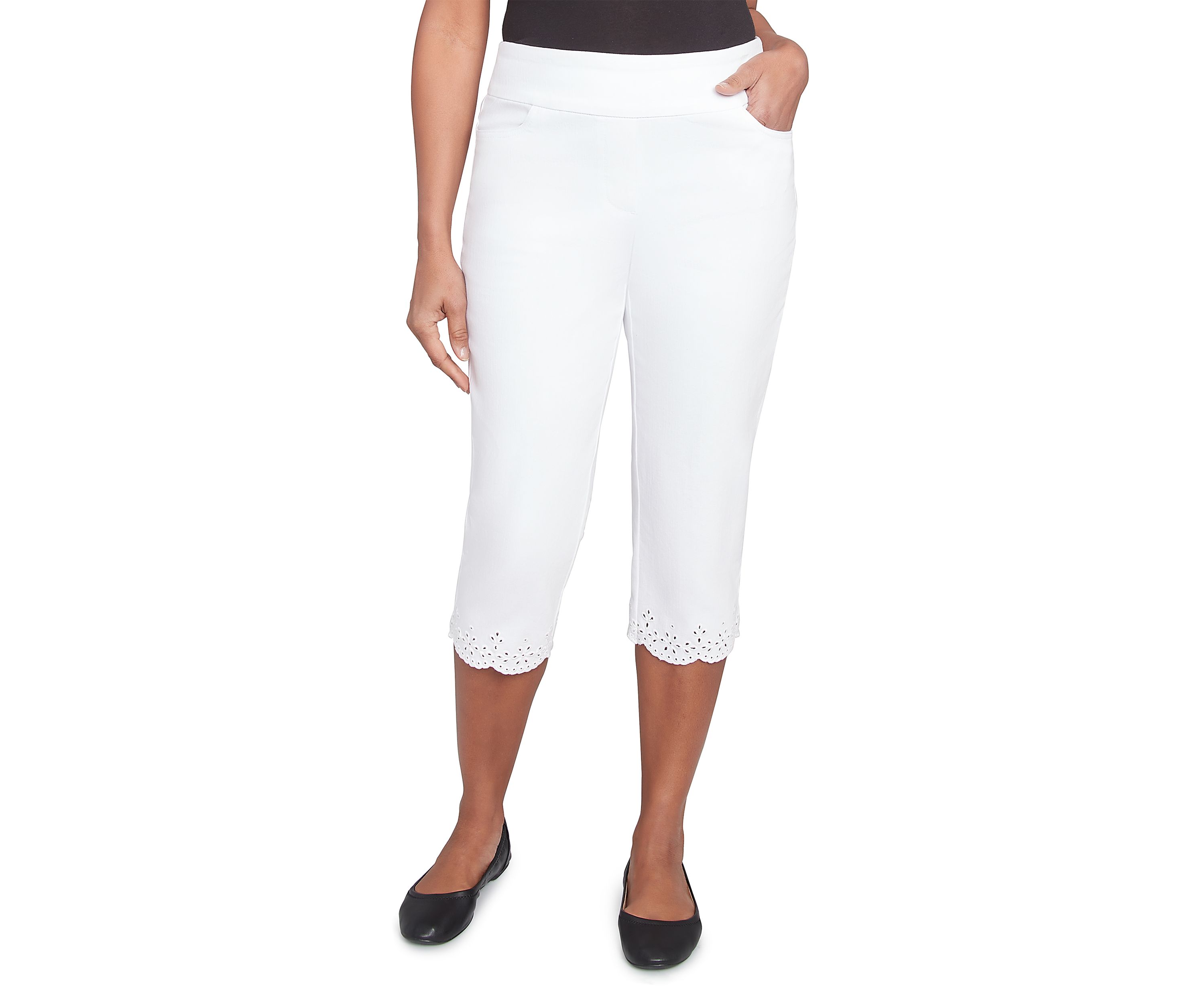 Womens  Crystal Springs Eyelet Cuff Capri Pants