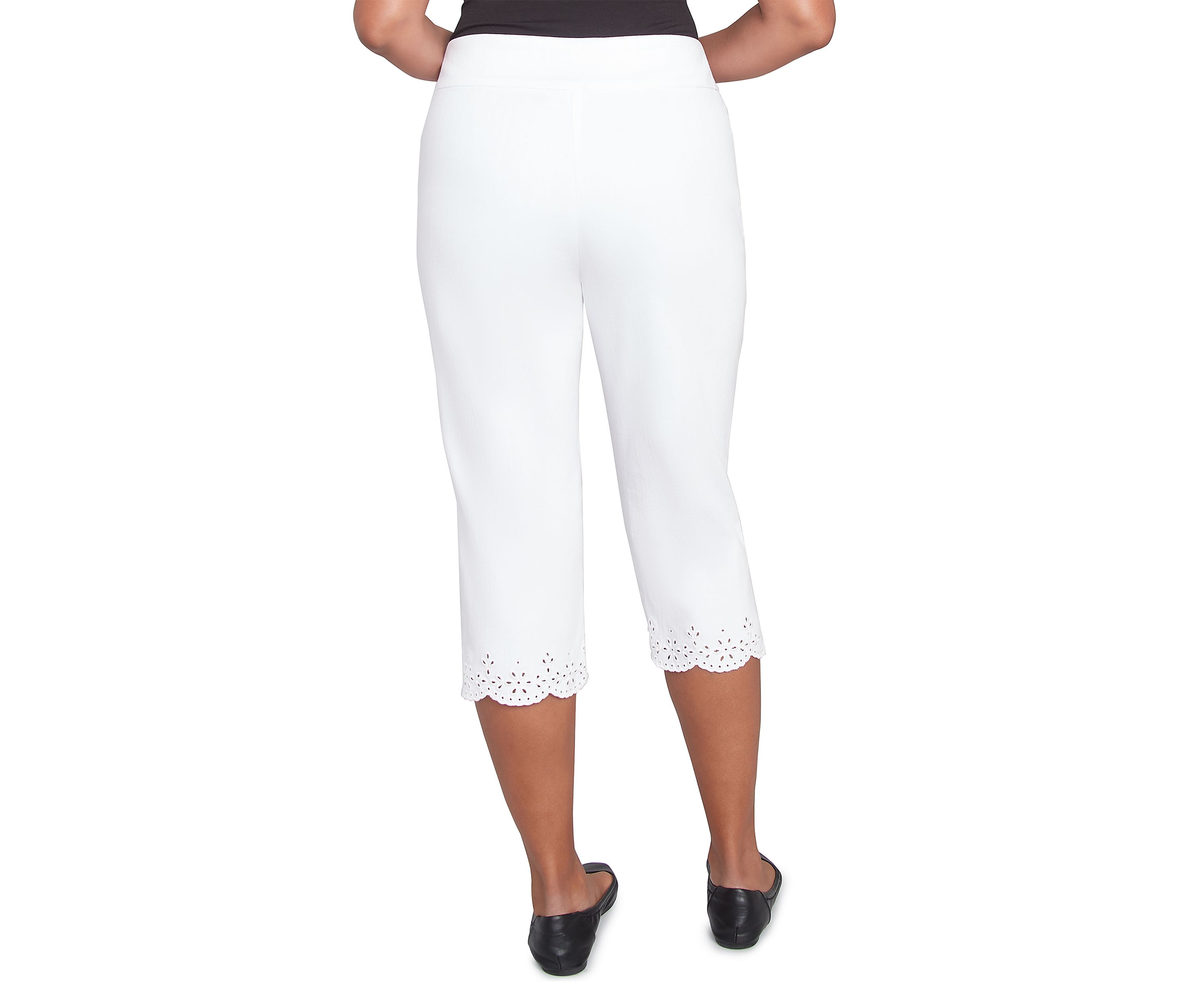 Womens  Crystal Springs Eyelet Cuff Capri Pants