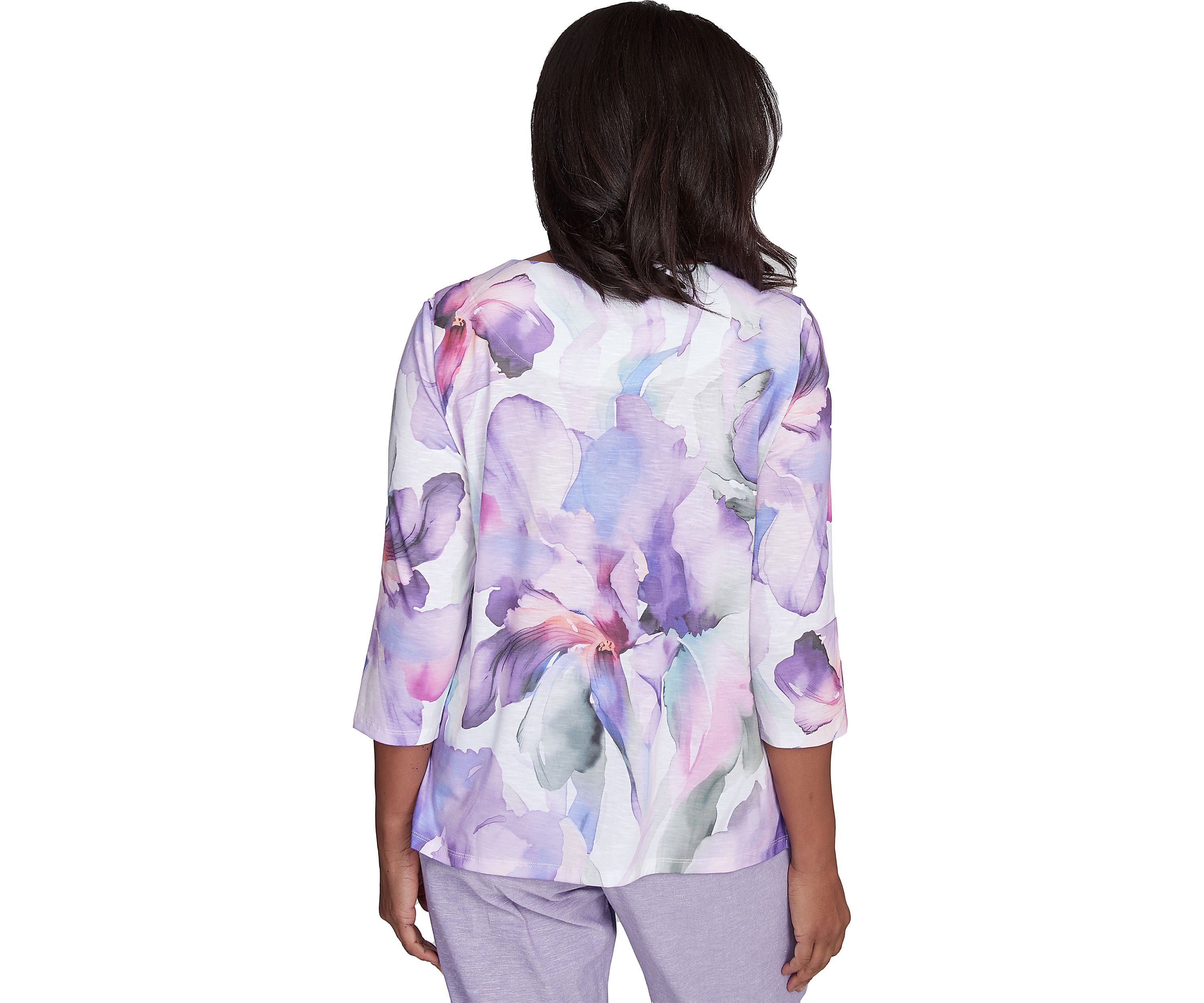 Womens Crystal Springs Dramatic Flowers Top