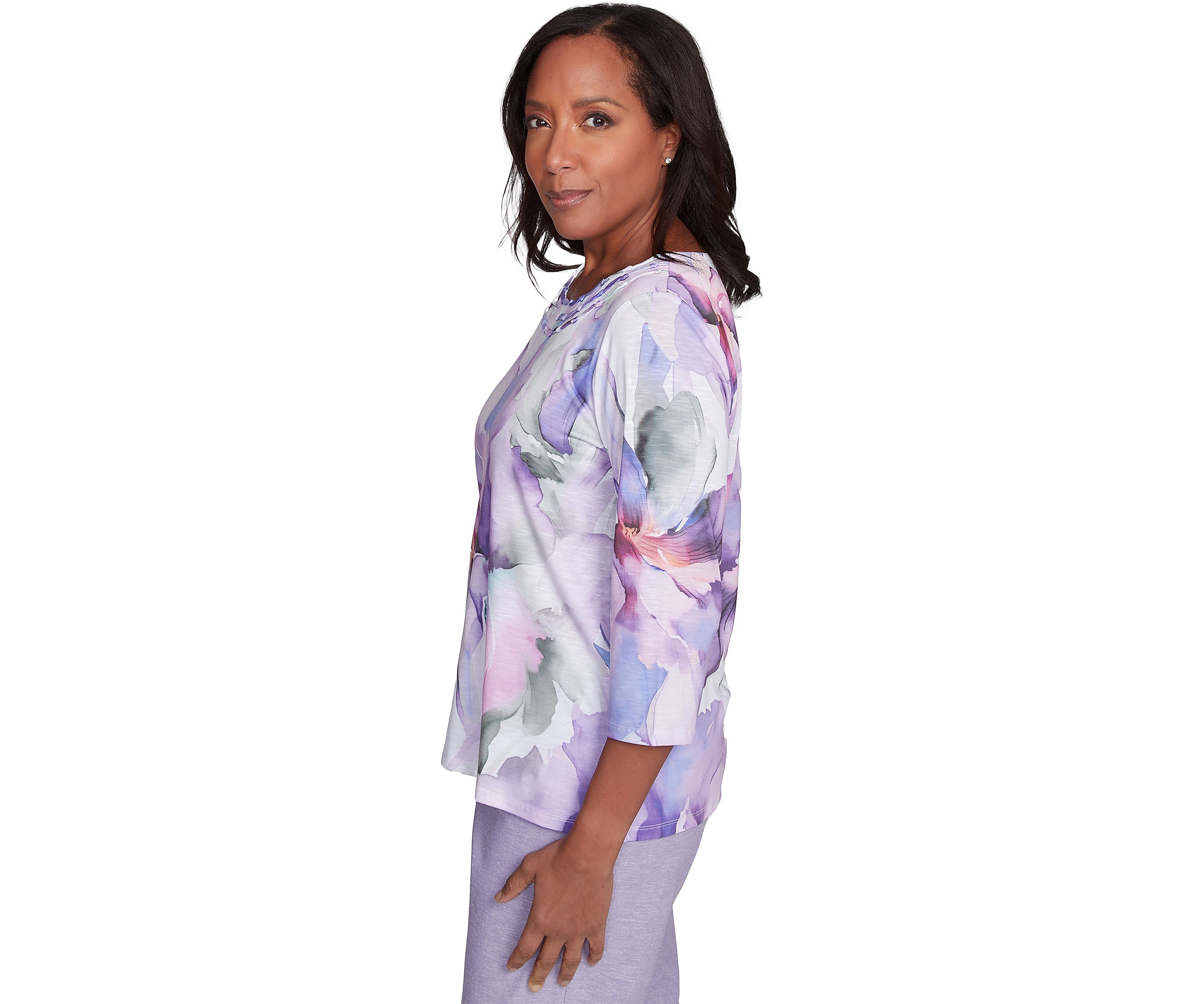 Womens Crystal Springs Dramatic Flowers Top