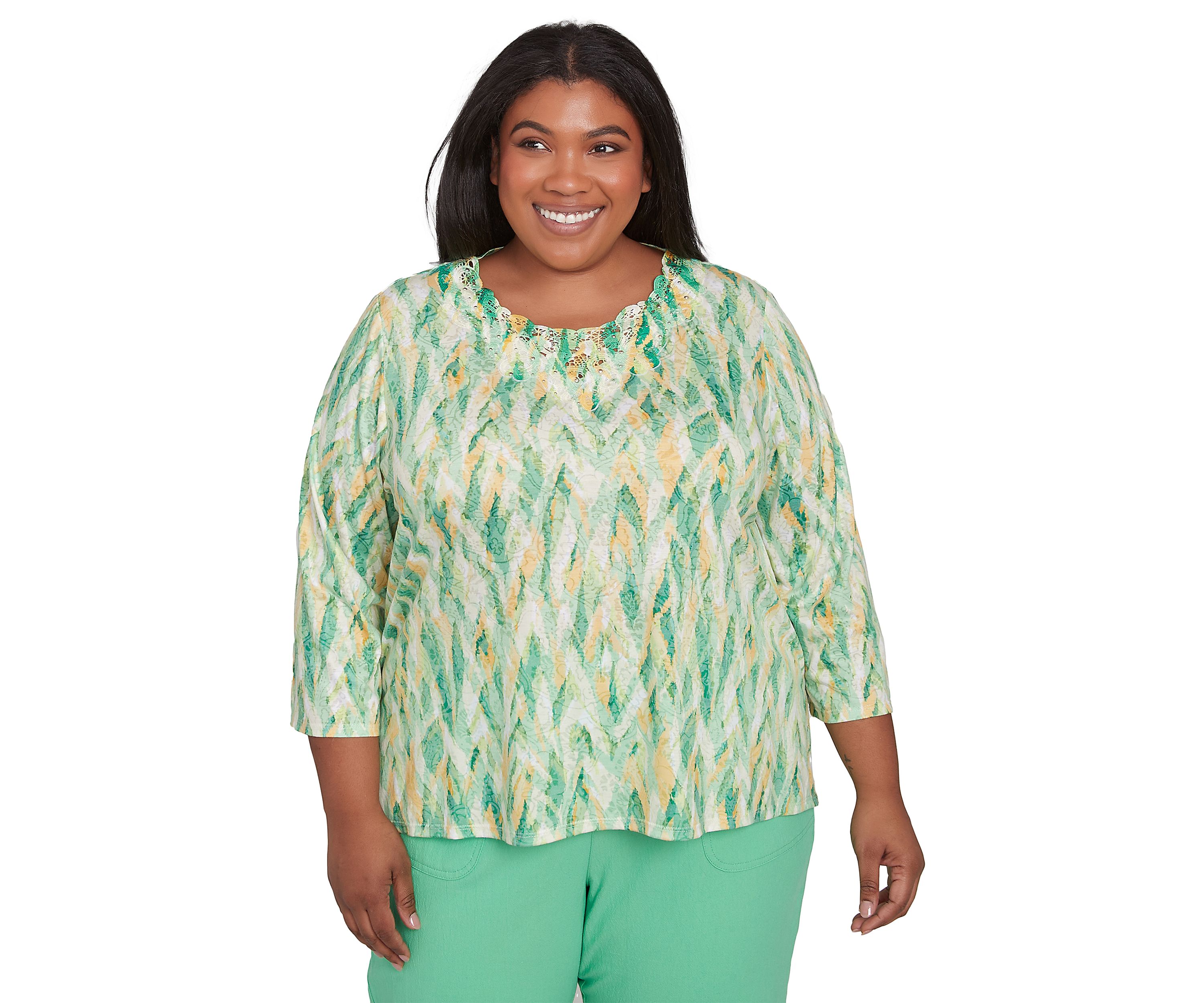 Plus Size Rise and Shine Texture Printed Top
