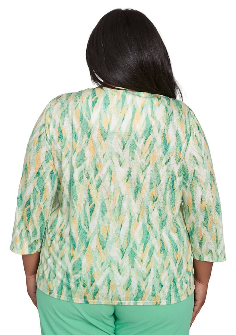 Plus Size Rise and Shine Texture Printed Top