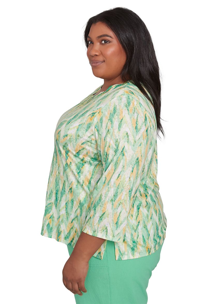 Plus Size Rise and Shine Texture Printed Top