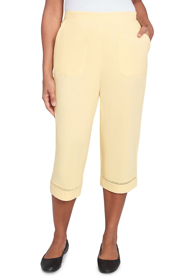 Petite Rise & Shine Dot Lace Trim Capri Pants