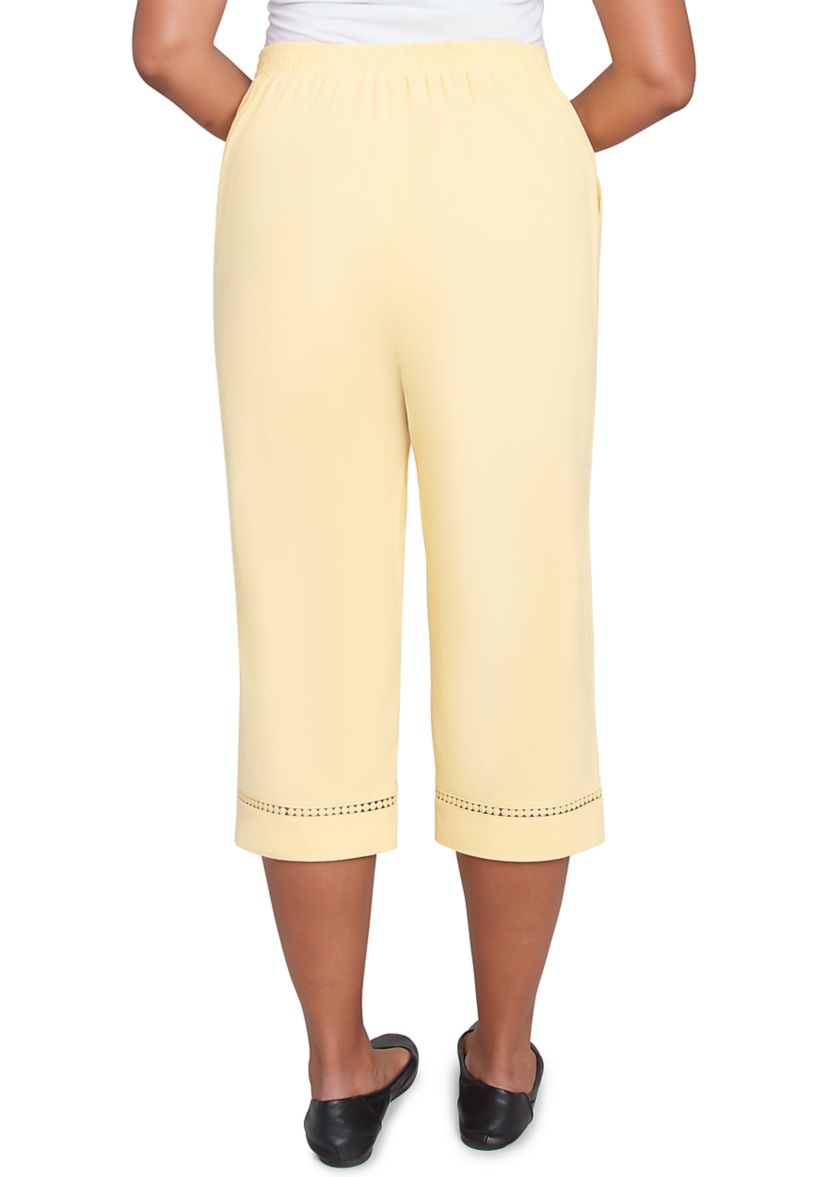 Petite Rise & Shine Dot Lace Trim Capri Pants