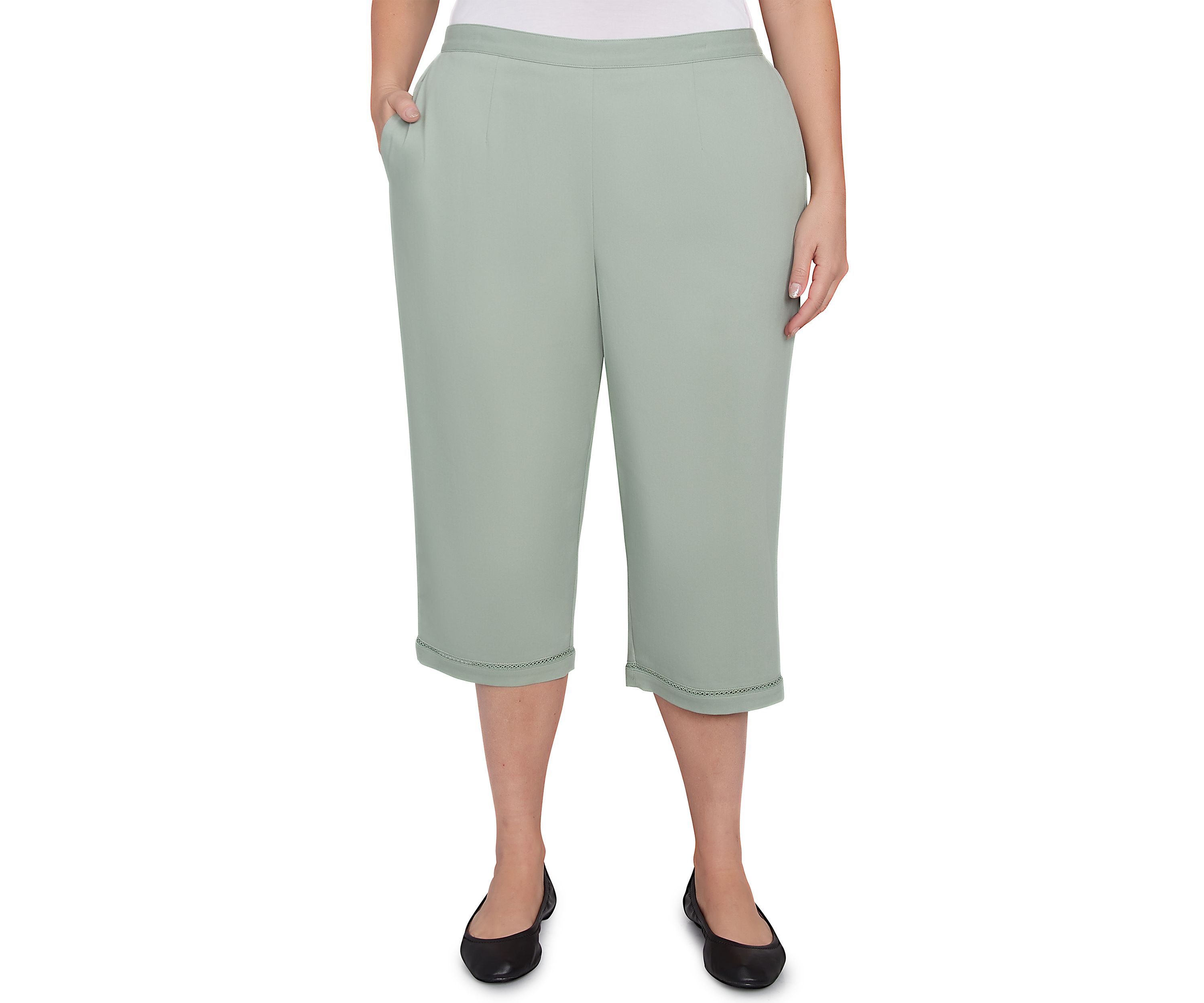 Plus Size Santa Fe Capri with Crochet Inset