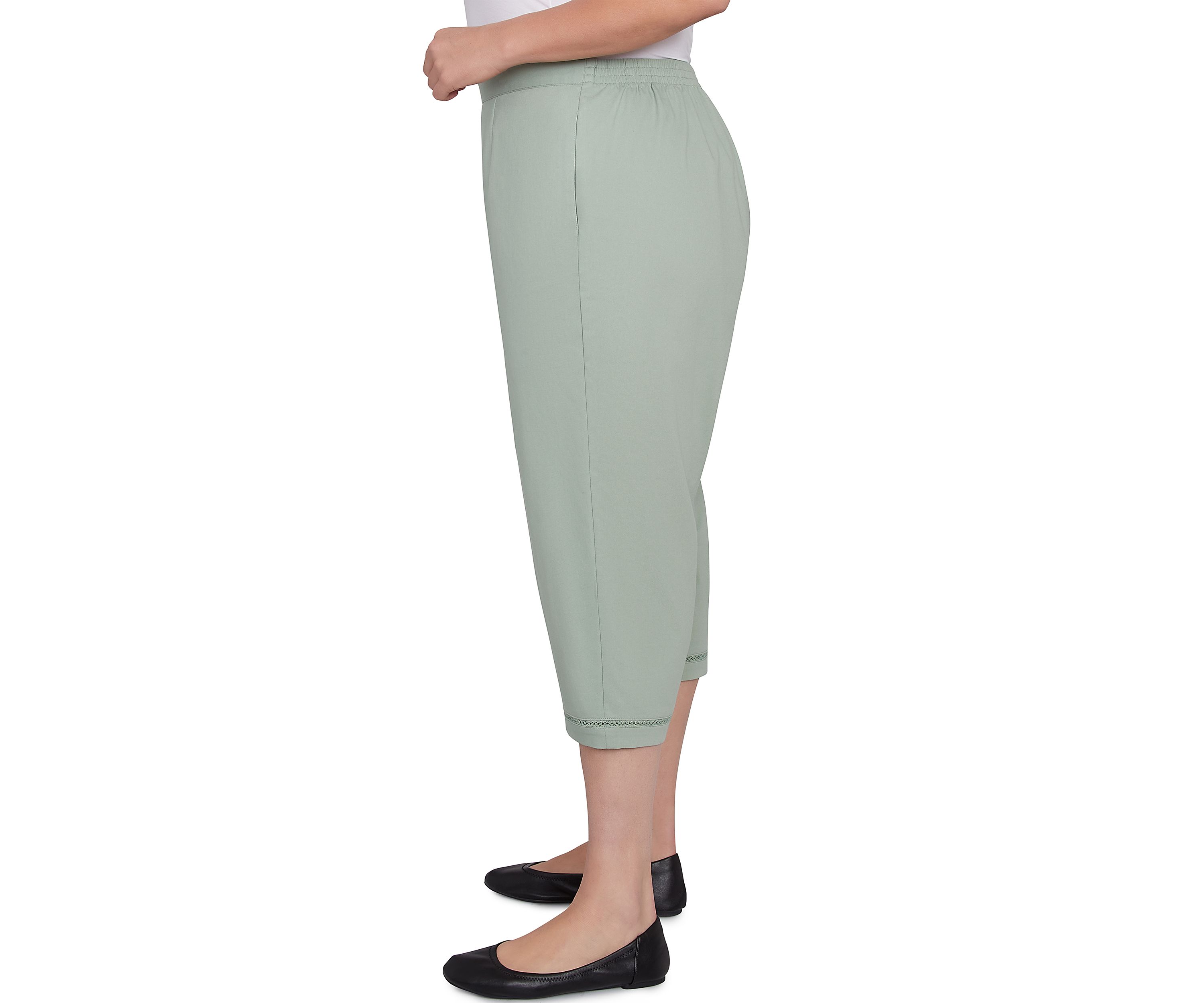 Plus Size Santa Fe Capri with Crochet Inset