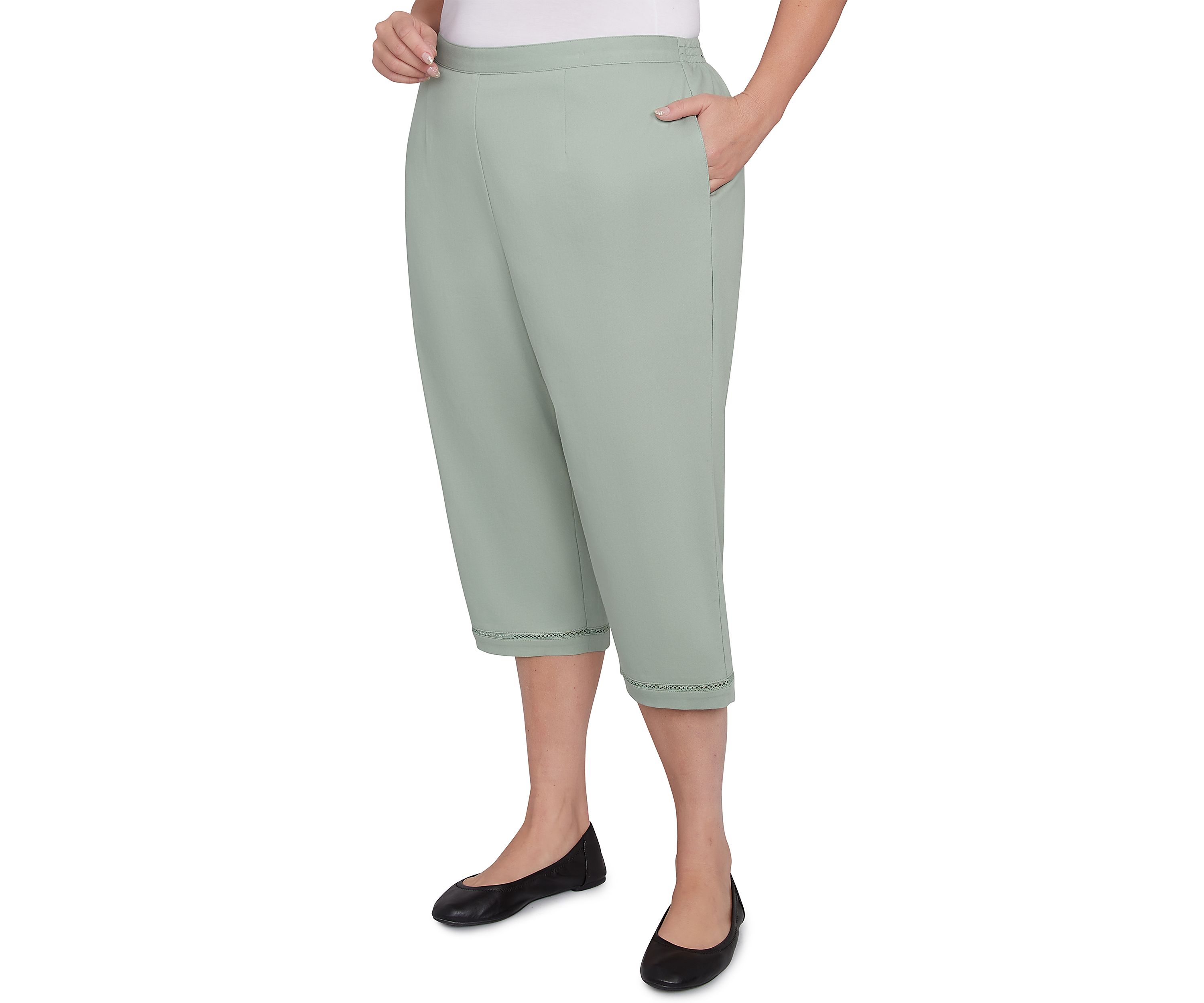 Plus Size Santa Fe Capri with Crochet Inset
