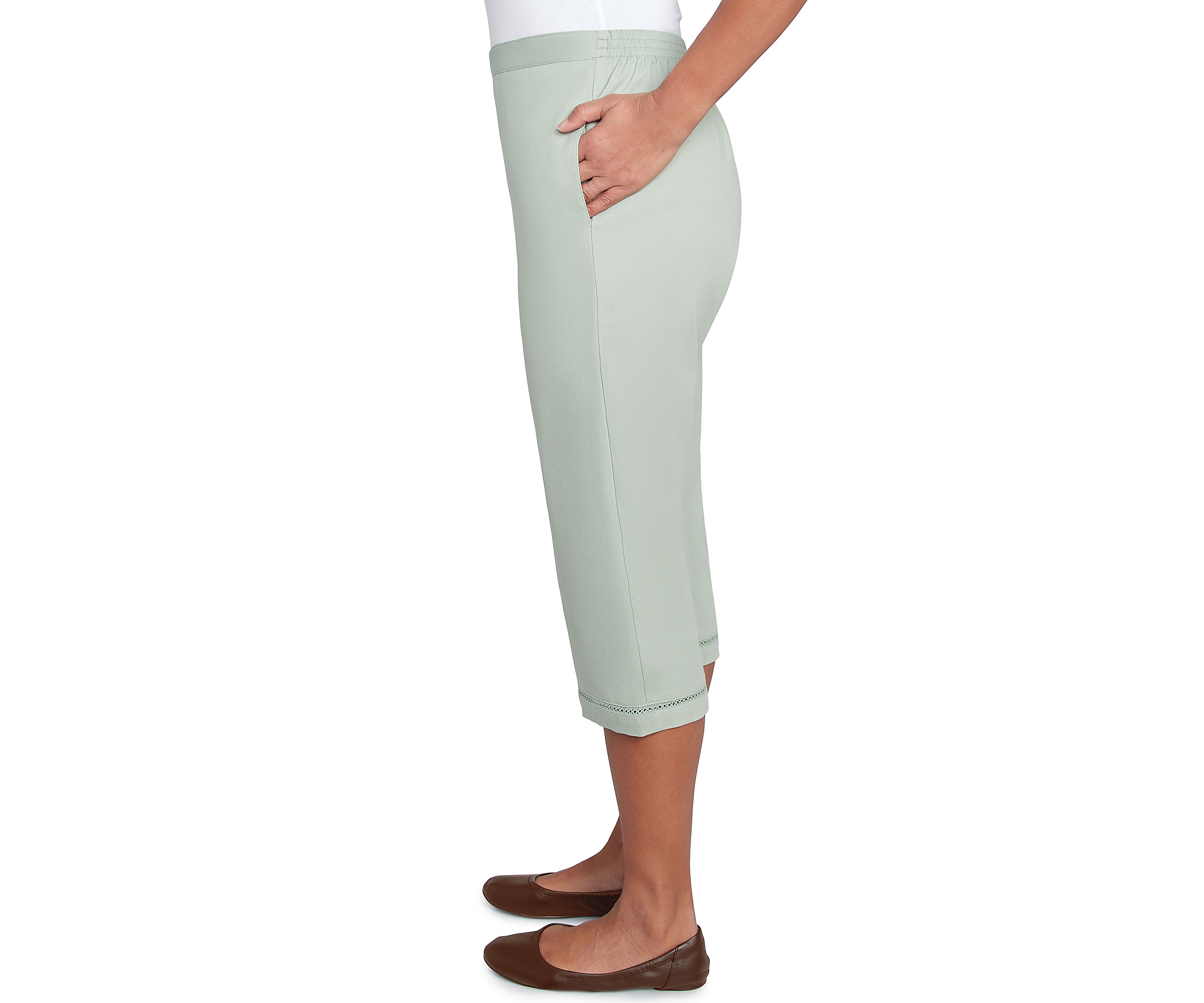 Petite Santa Fe Capri Pants with Crochet Inset