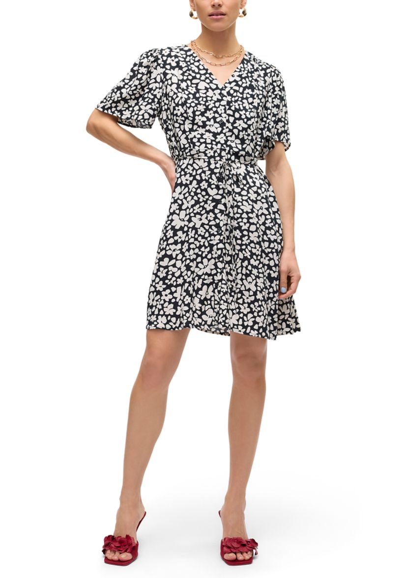 vero moda a line dress Vero Moda Women's A-Line Black Dress main image 1