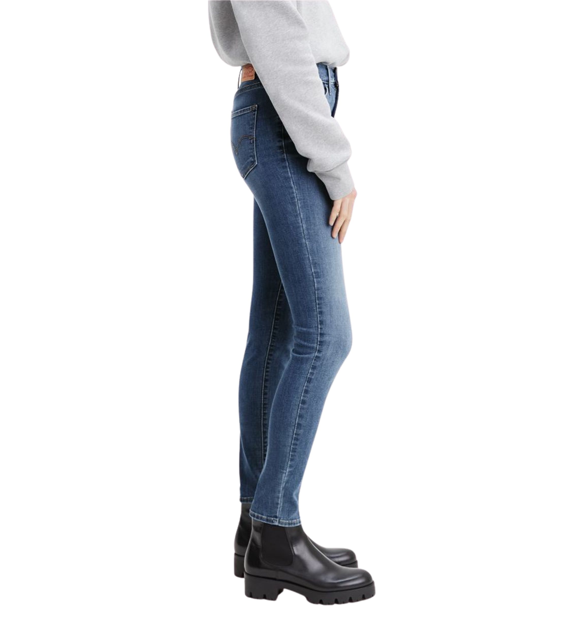 311 Shaping Skinny Jeans