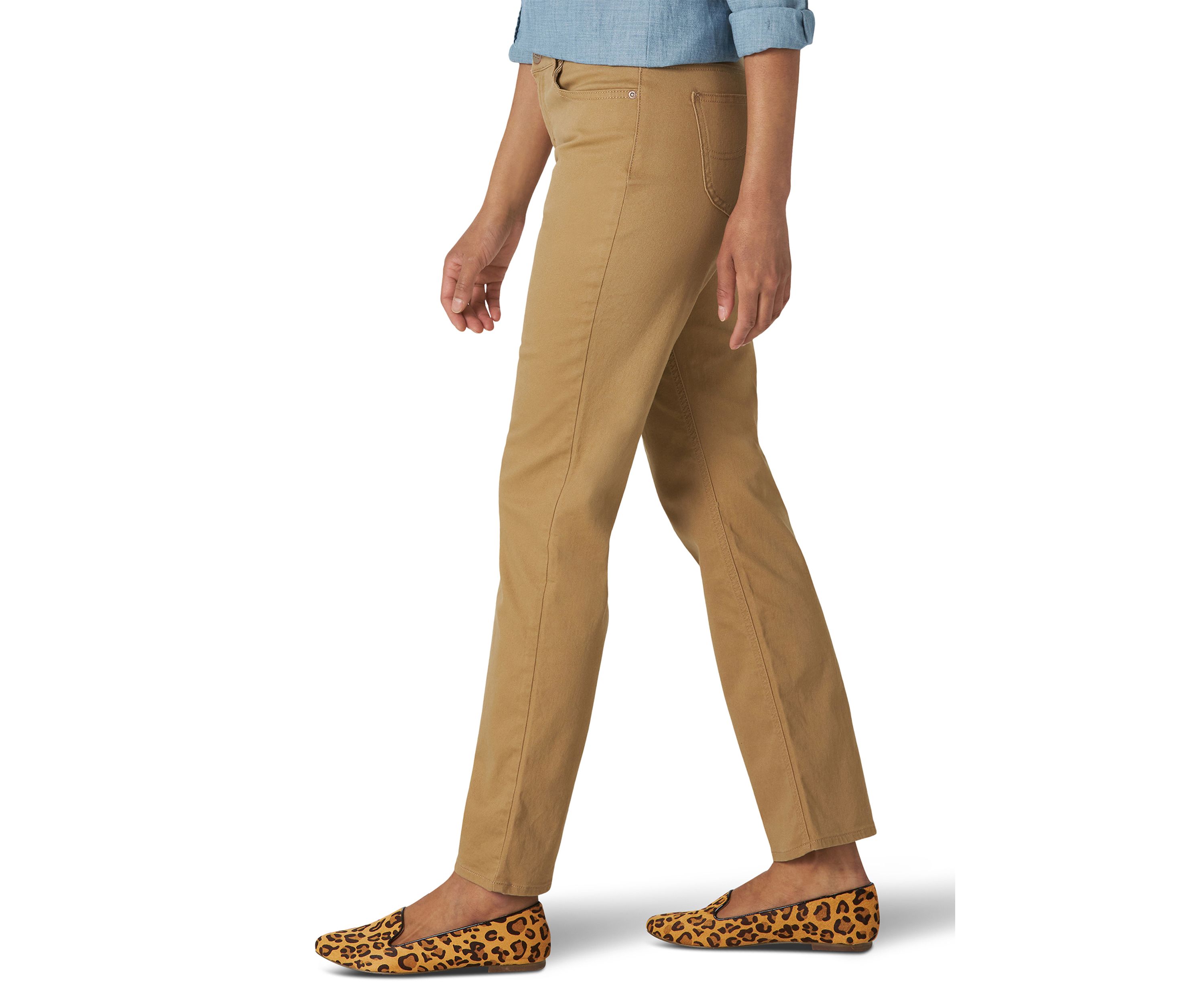 Womens Relaxed Fit Straight Leg Jeans