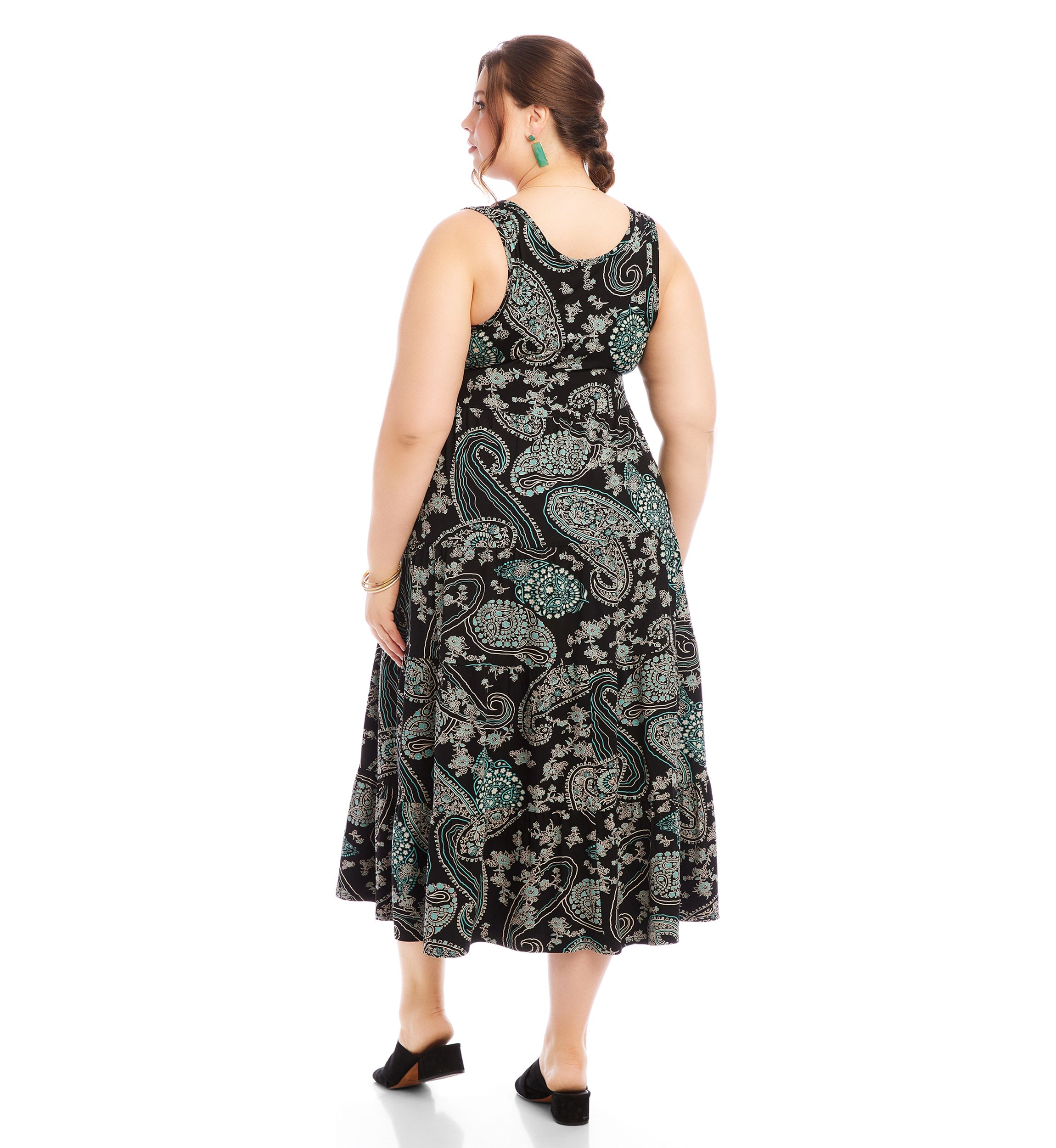 Plus Size Sleeveless Tiered Midi Dress