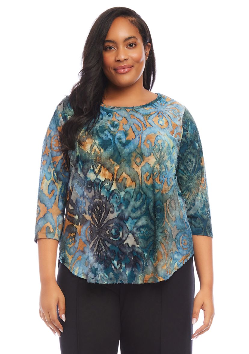 Plus Size 3/4 Sleeve Shirttail Top