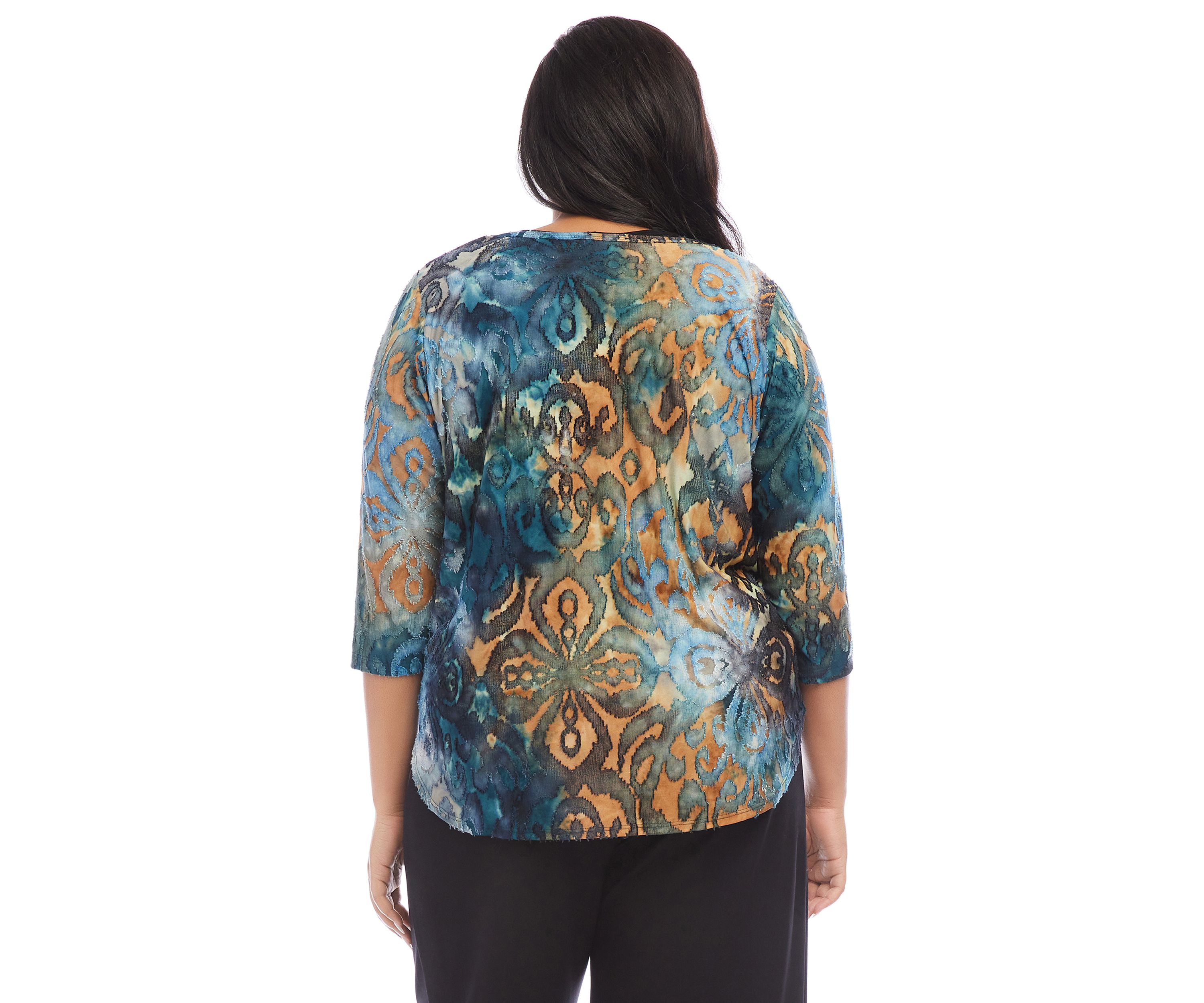 Plus Size 3/4 Sleeve Shirttail Top