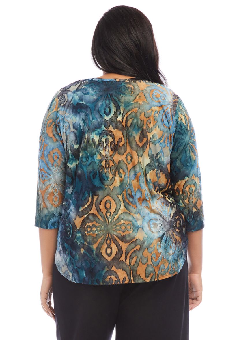 Plus Size 3/4 Sleeve Shirttail Top