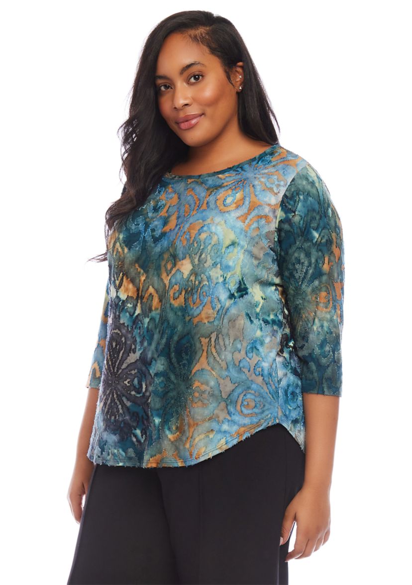 Plus Size 3/4 Sleeve Shirttail Top