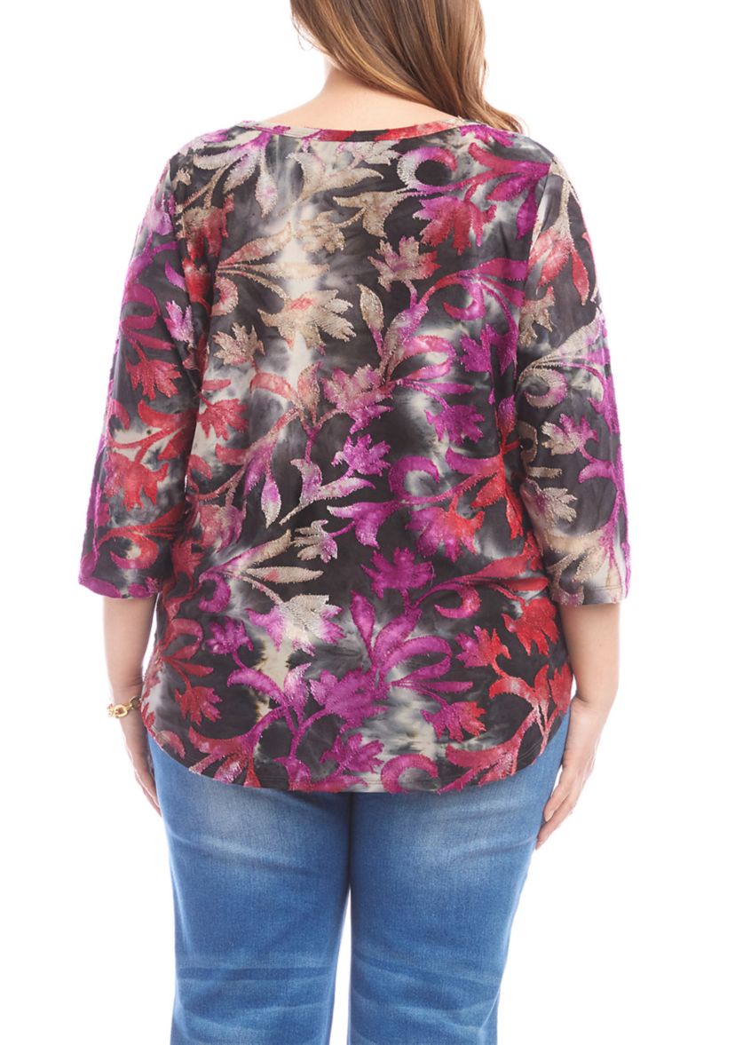 Plus Size 3/4 Sleeve Burnout Shirttail Top
