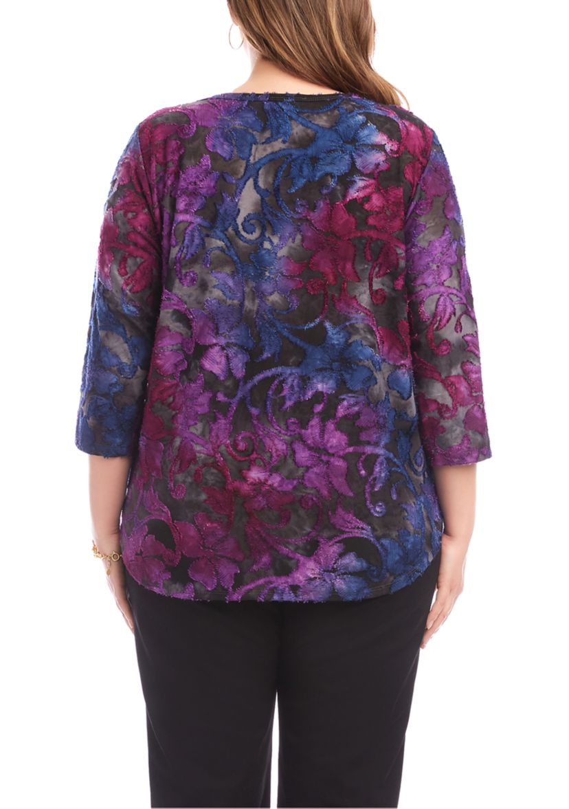 Plus Size 3/4 Sleeve Shirttail Top 