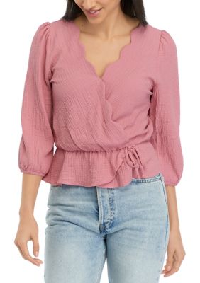 Juniors' 3/4 Sleeve Scallop Top