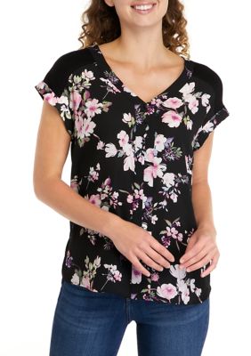 Juniors' Floral Printed Top with Button Detail