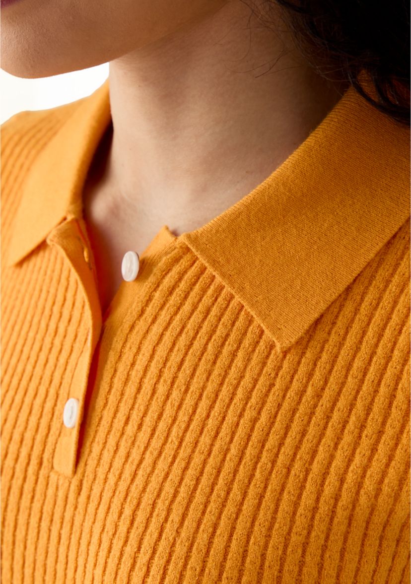 Womens Collared Knit Top