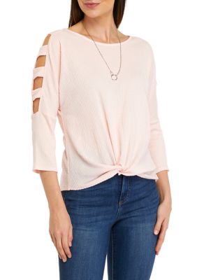 Juniors' 3/4 Sleeve Lattice Twist Front Top