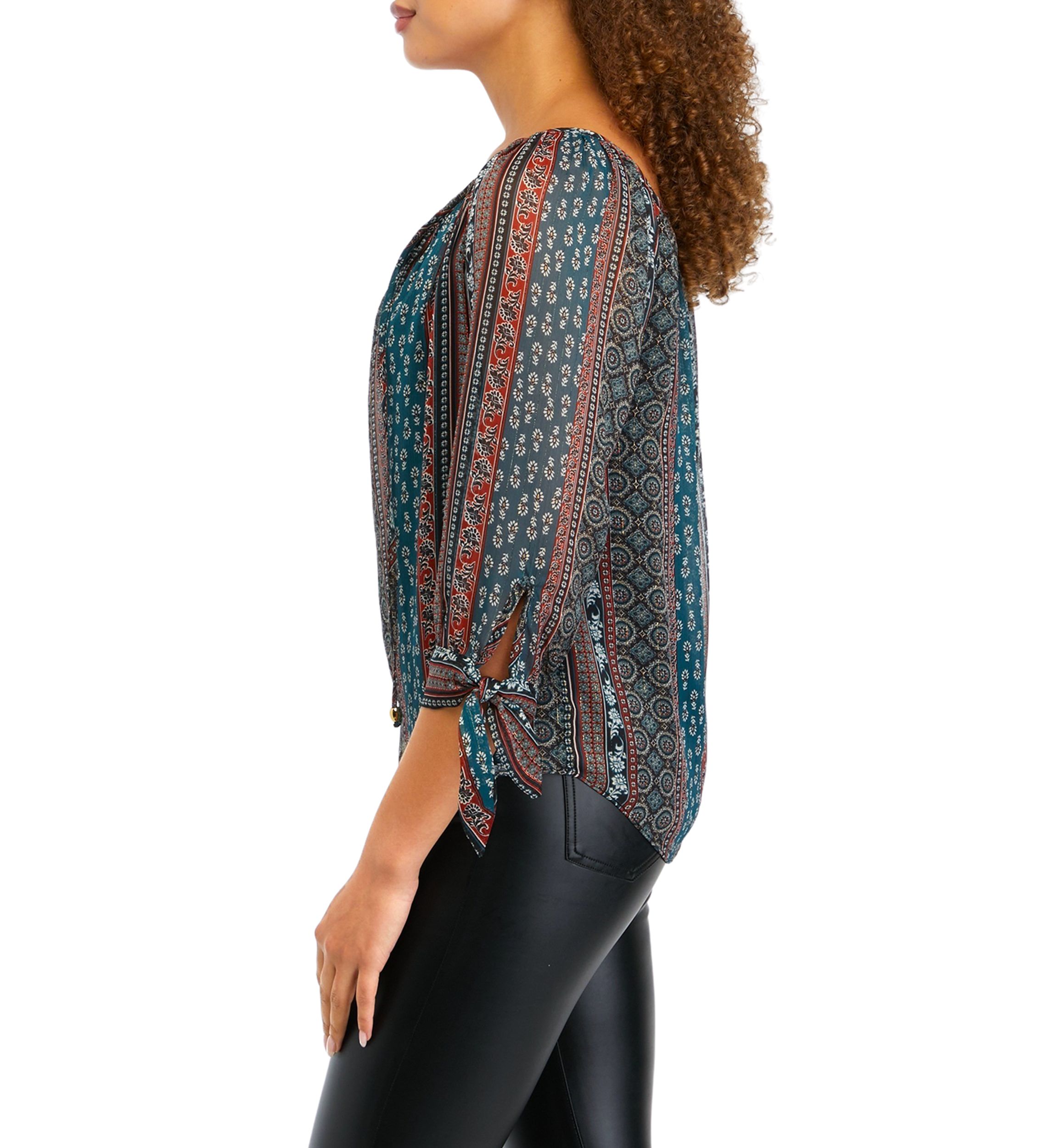 Juniors 3/4 Sleeve Printed Peasant Top
