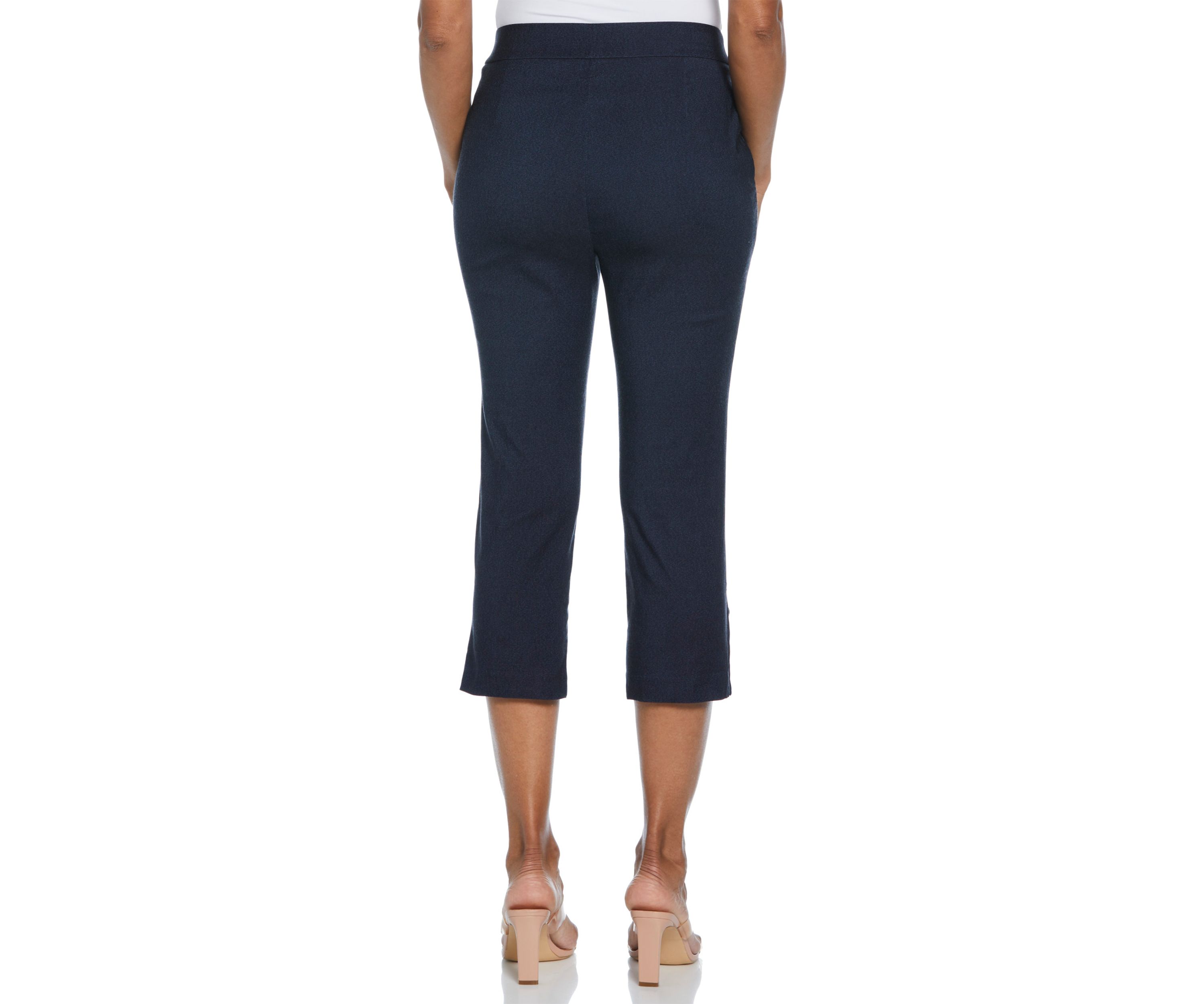 Petite Indigo Rinse Rivet Detail Pull-On Capri Pants