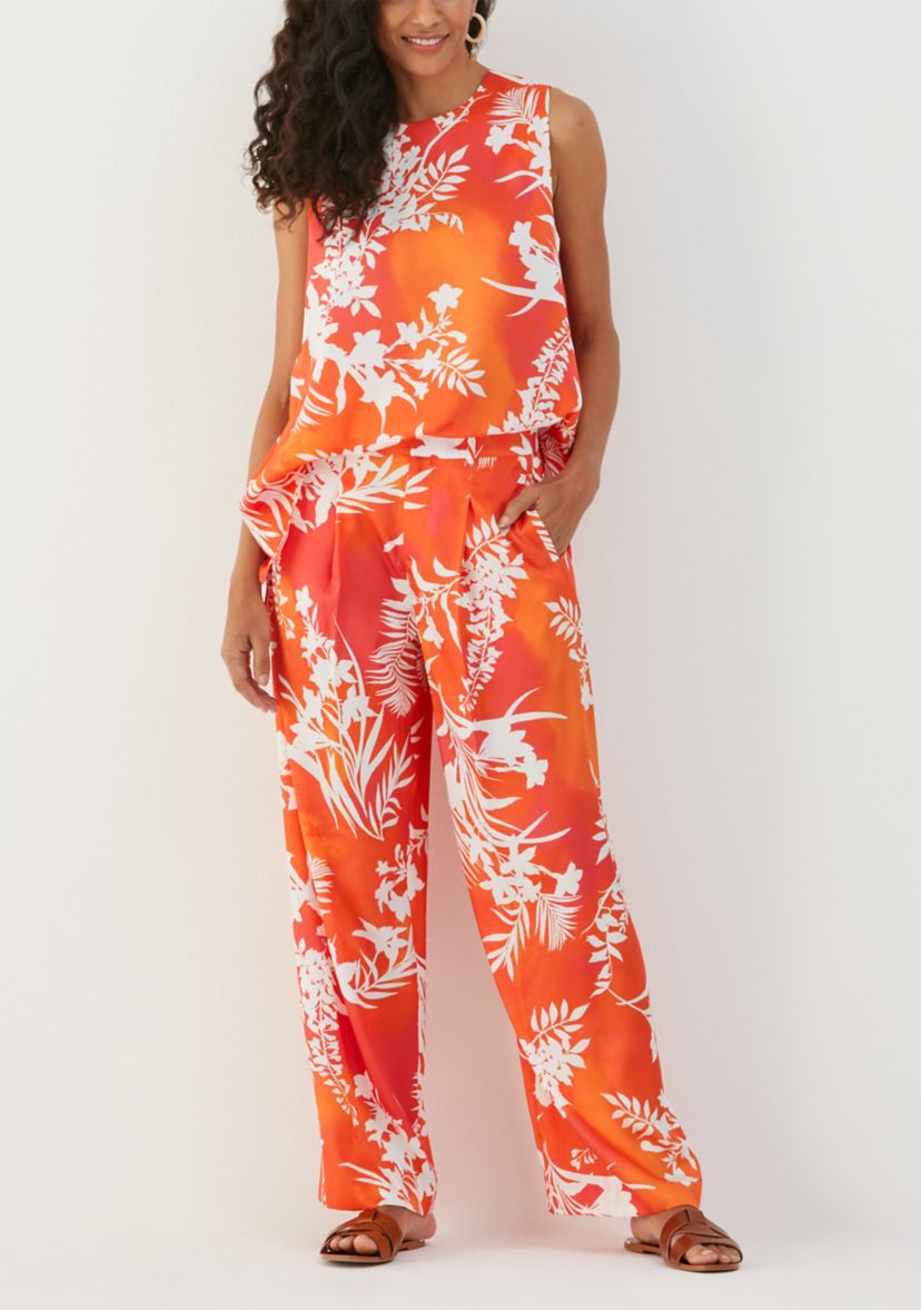 Petite Wildflower Print Drape Sleeveless Blouse