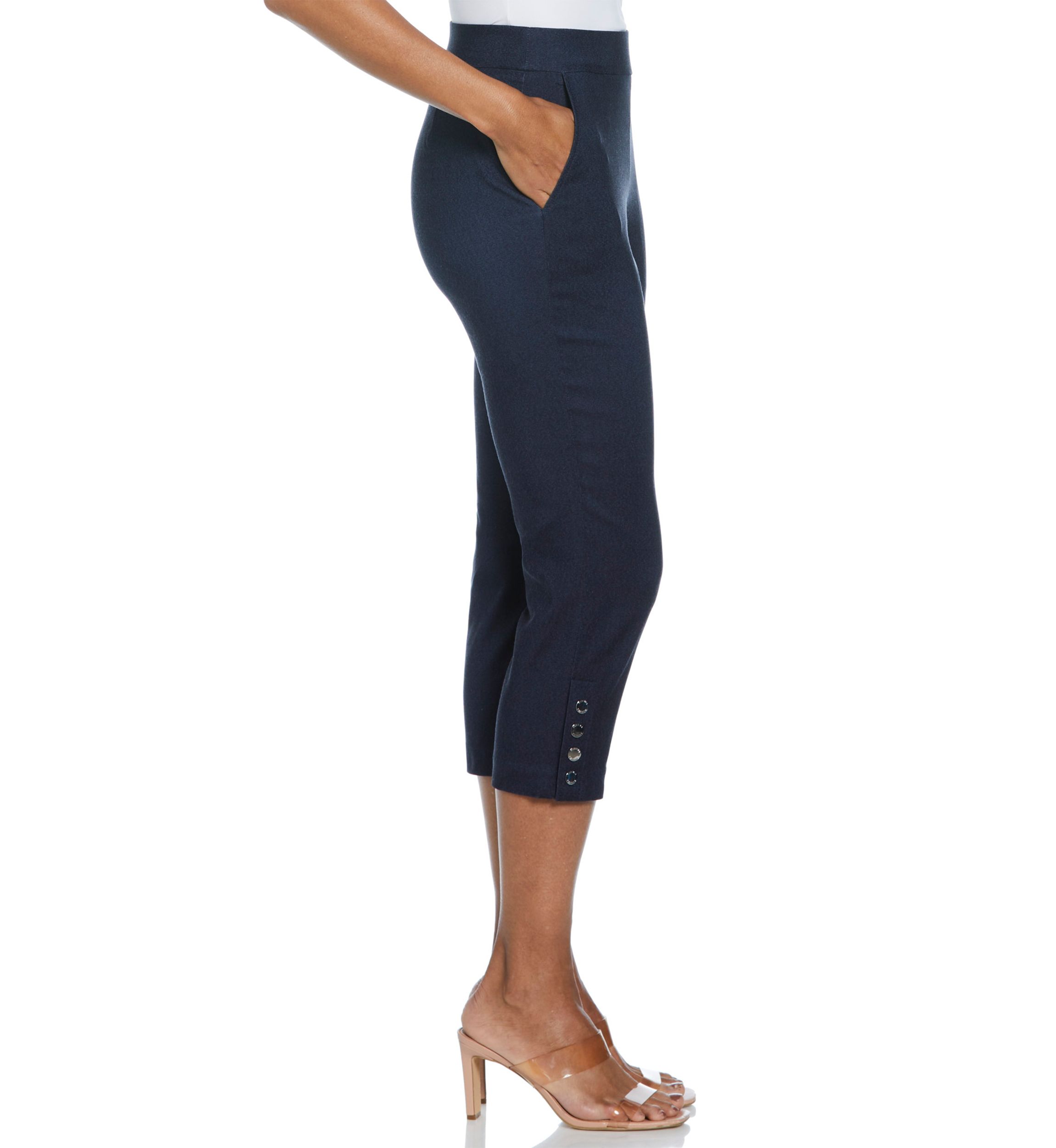 Womens Indigo Rinse Rivet Detail Pull-On Capris