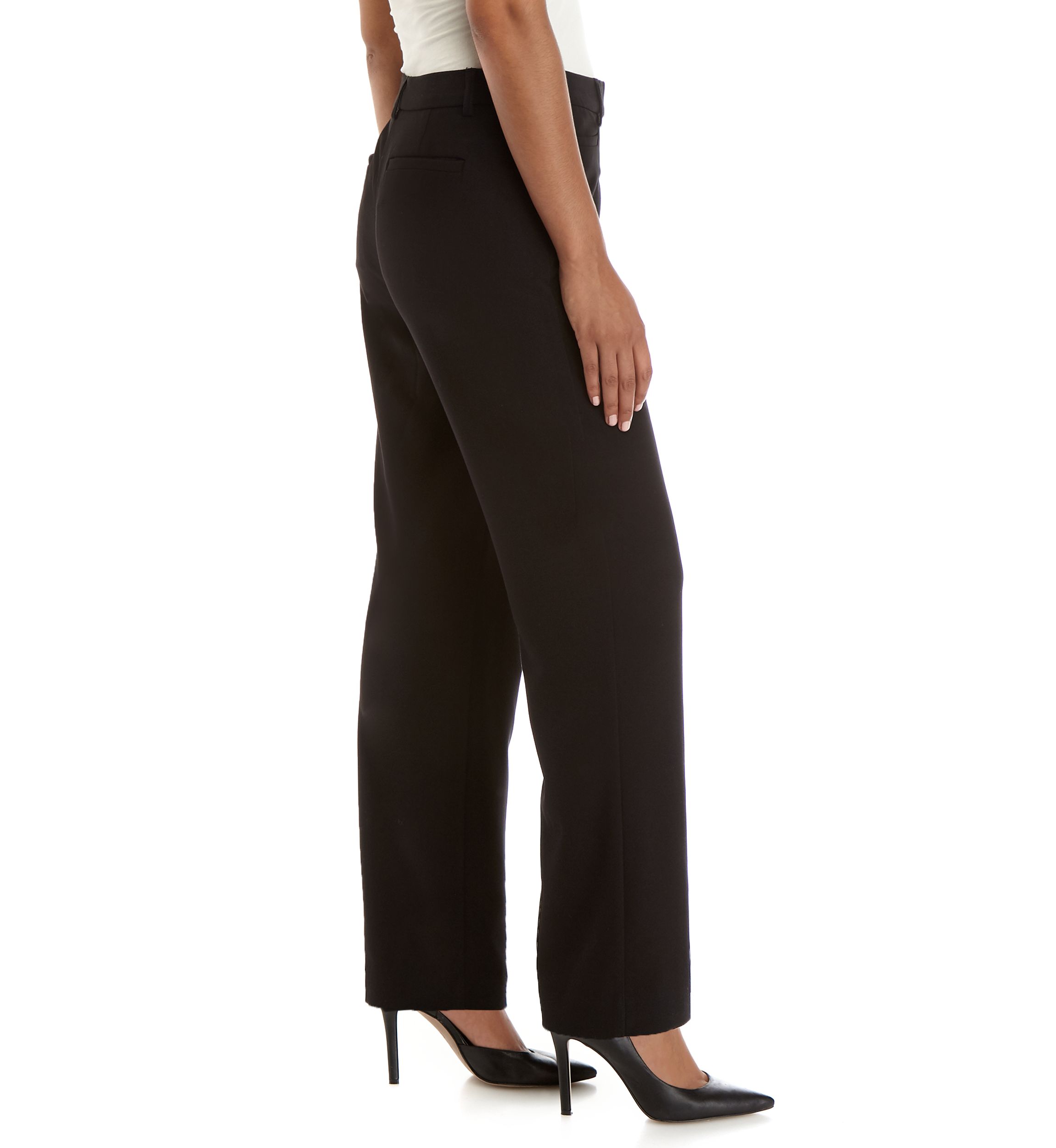 Womens No Gap Straight Leg Short Pants