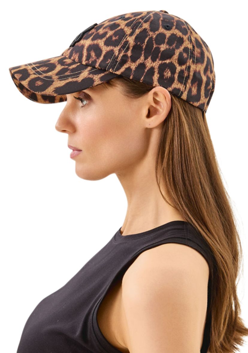 Logo Run Around Hat