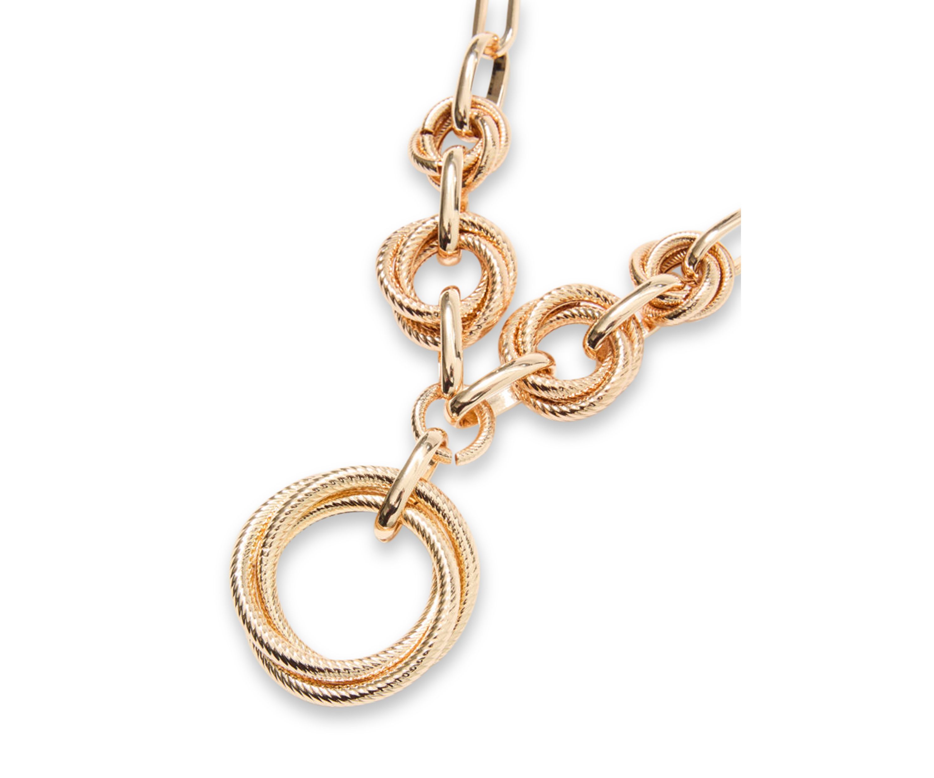 Chevs Kiss Necklace