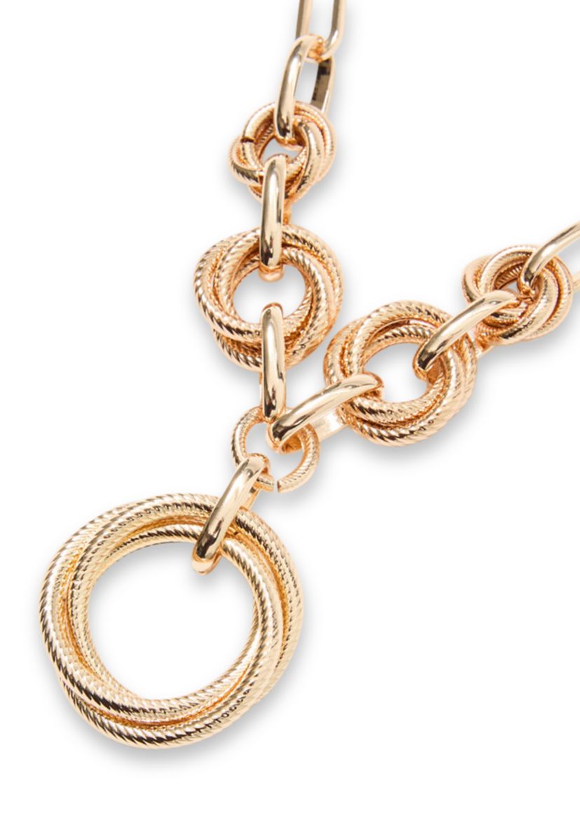 Chevs Kiss Necklace