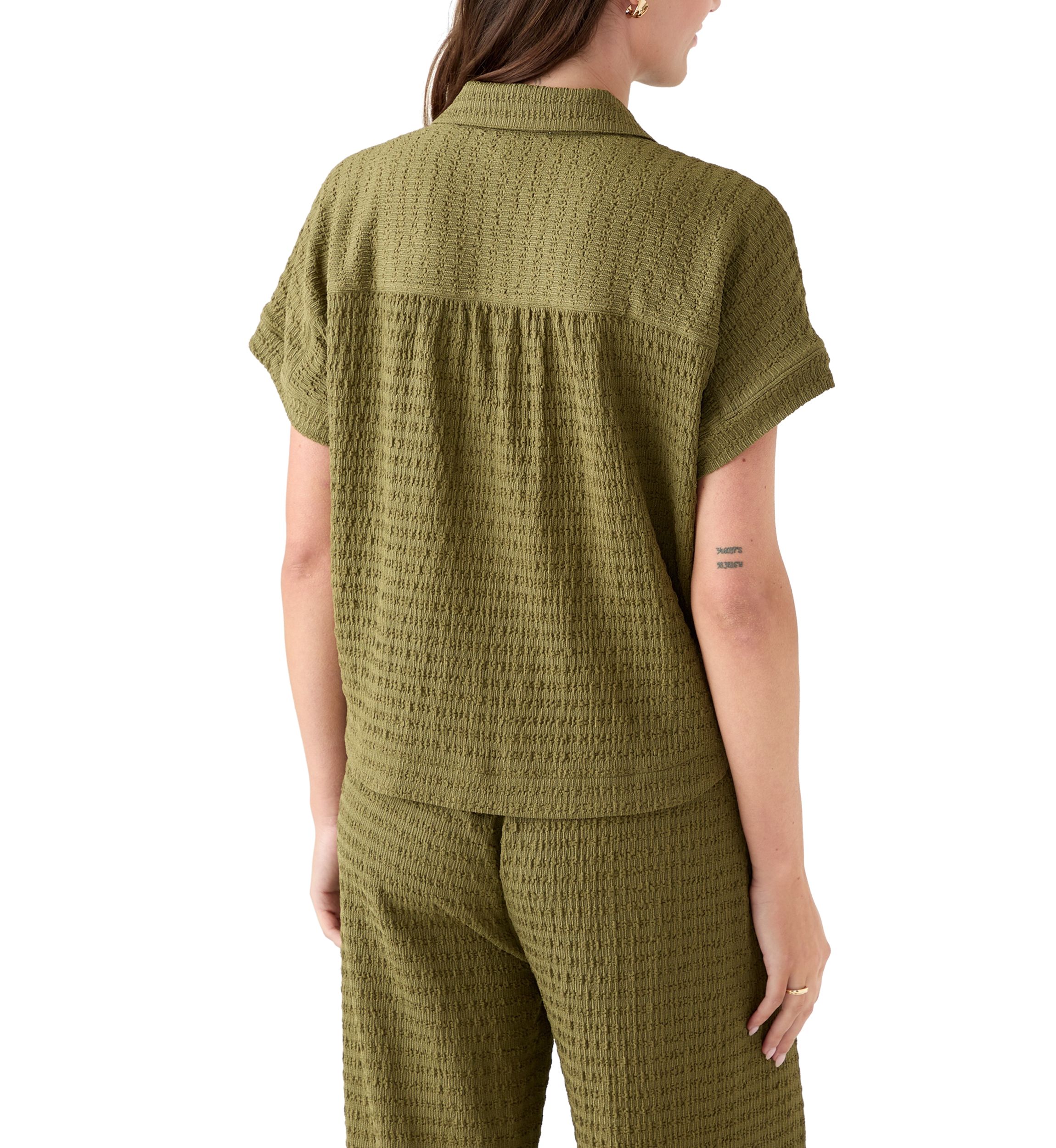 Womens Short Sleeve Textured Camp Shirt