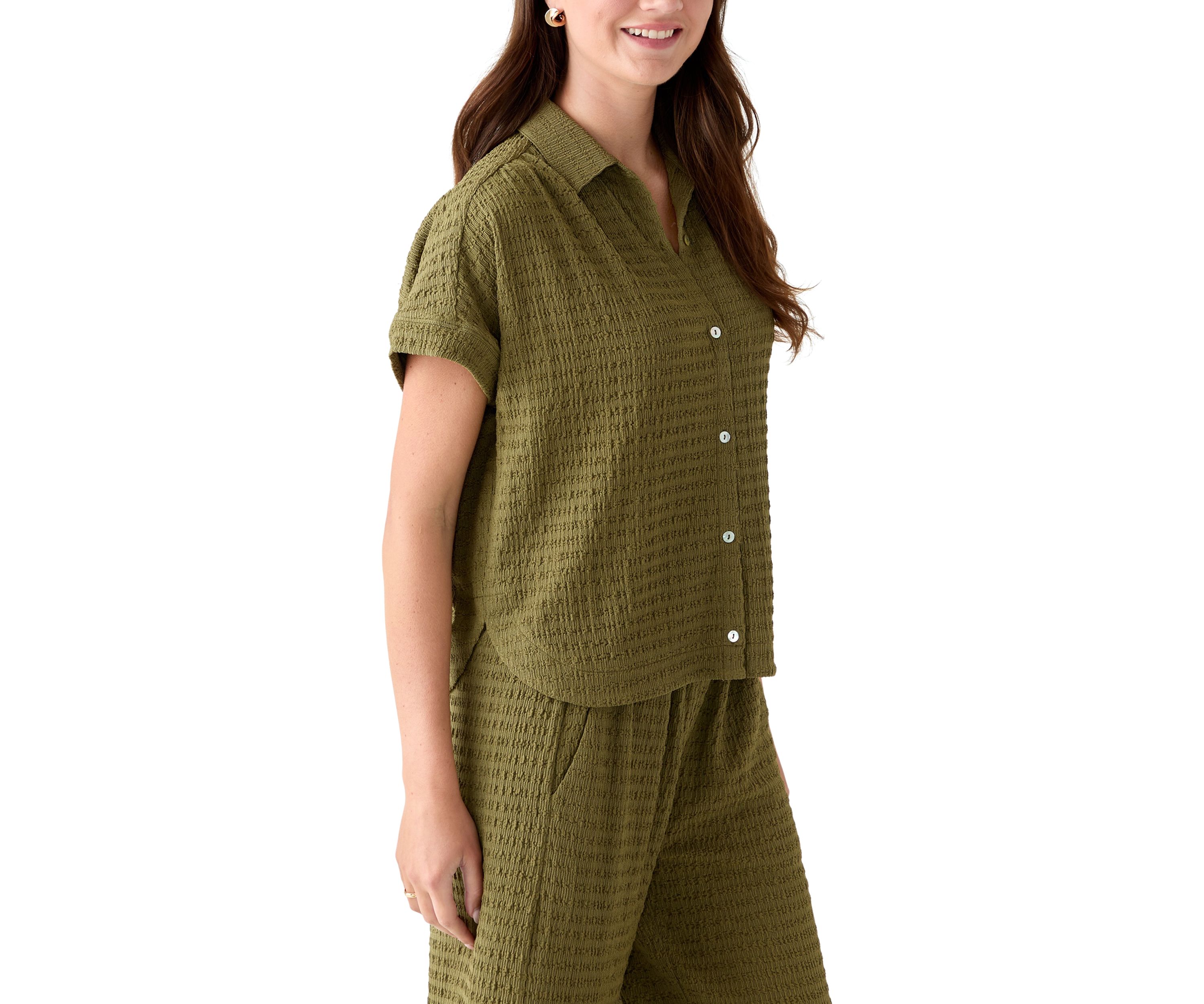 Womens Short Sleeve Textured Camp Shirt