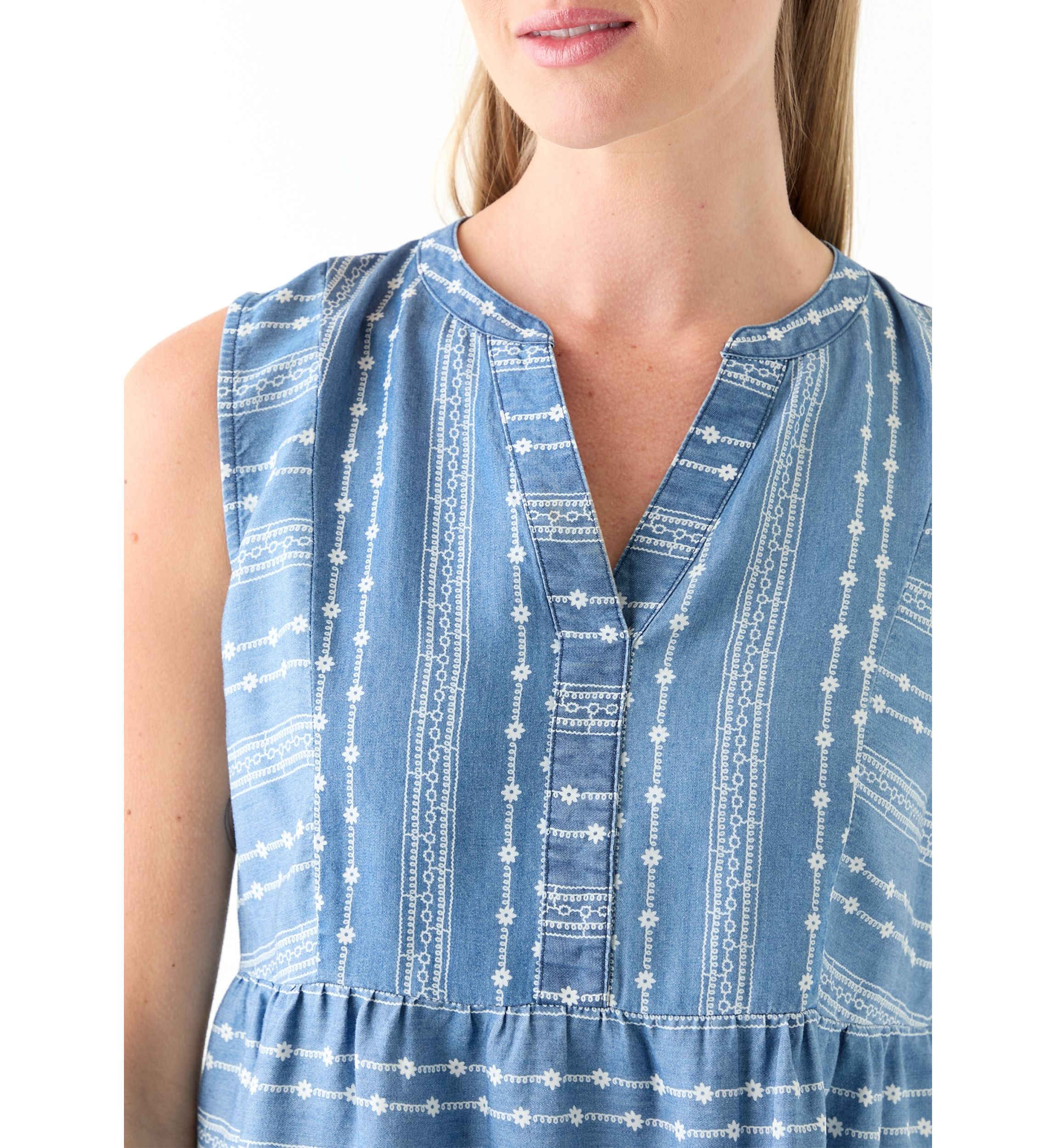 Petite Sleeveless V-Neck Printed Tank 