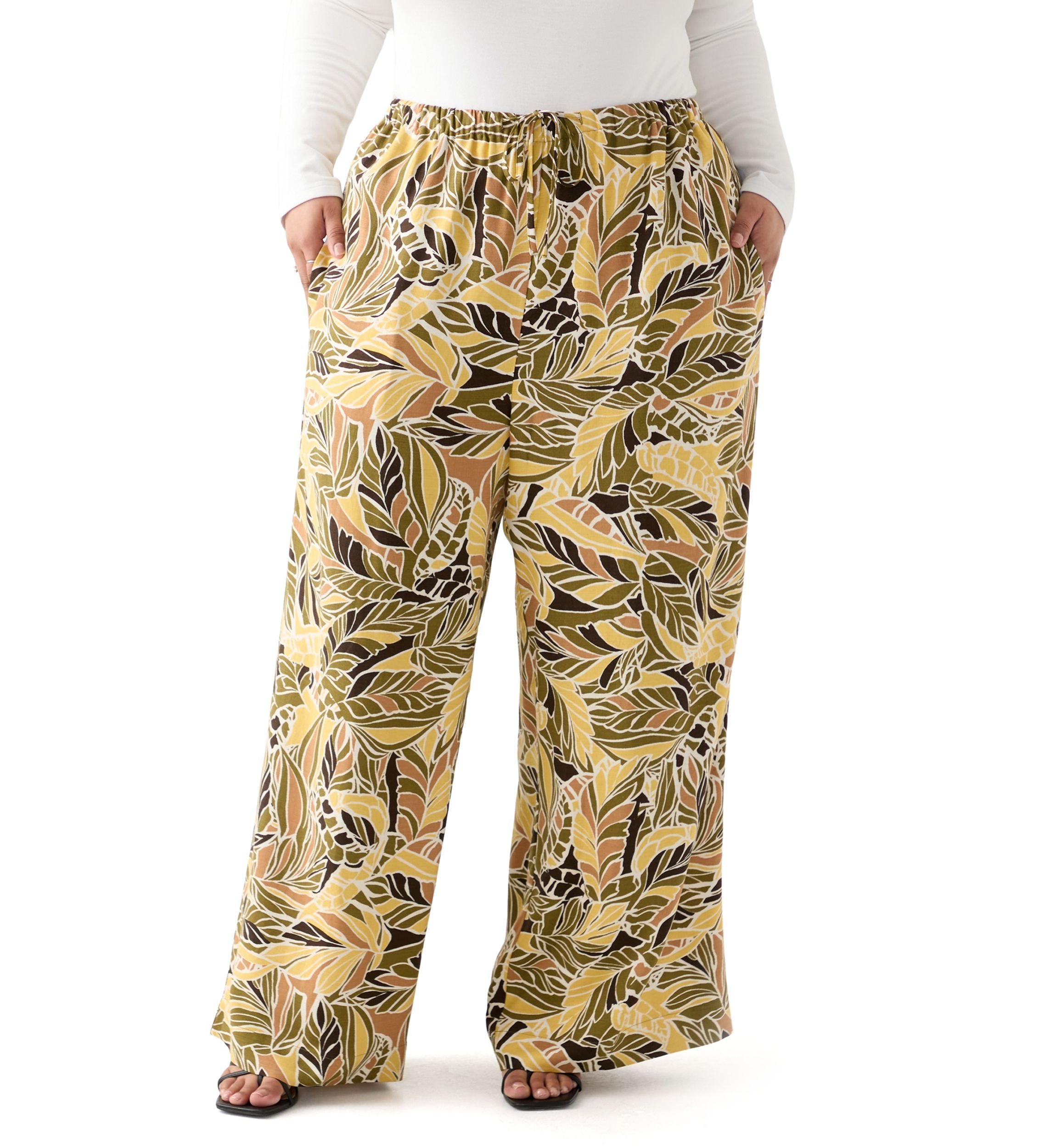 Womens Plus Pull On Printed Pants