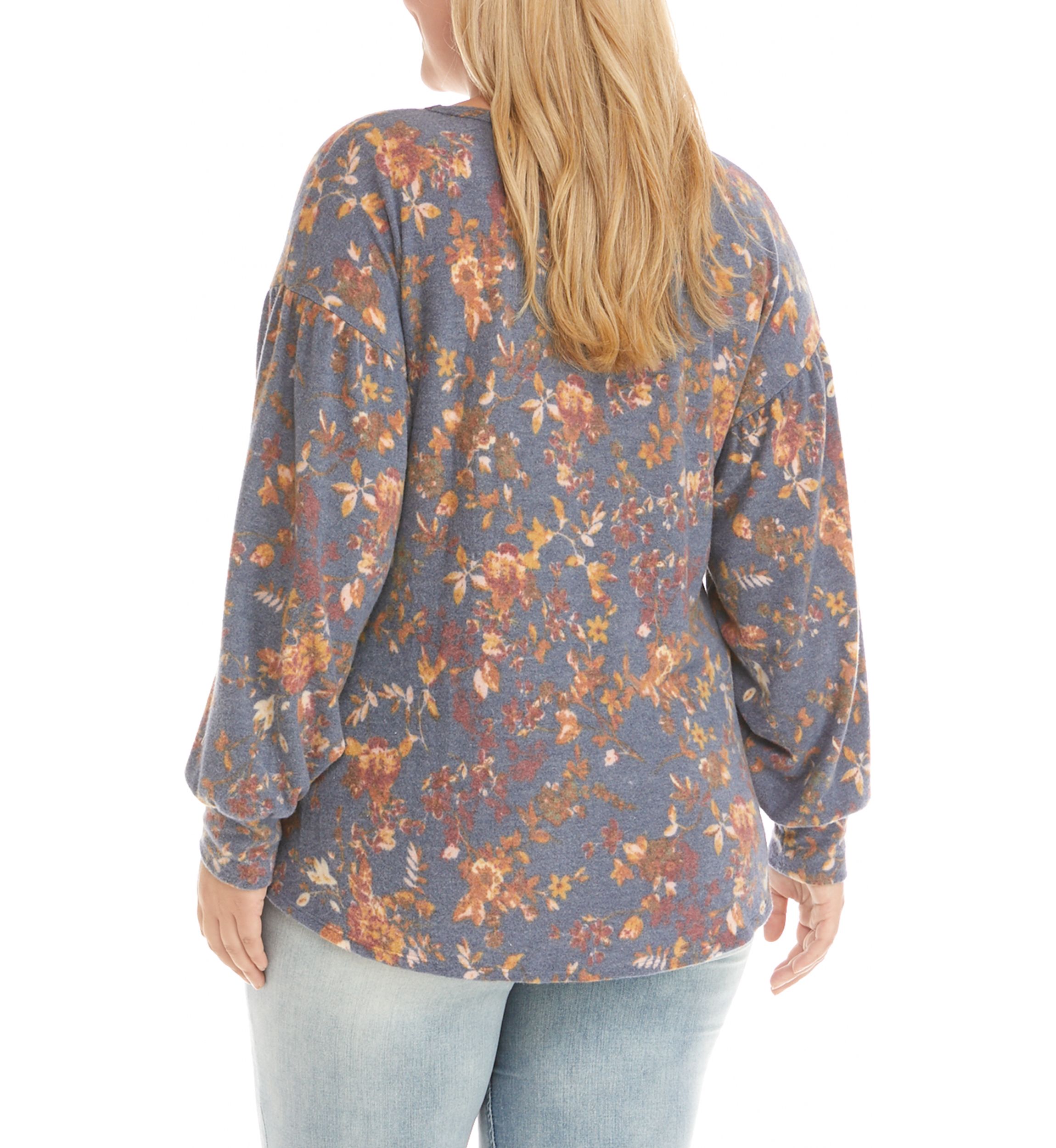 Plus Size Twist Front Pullover