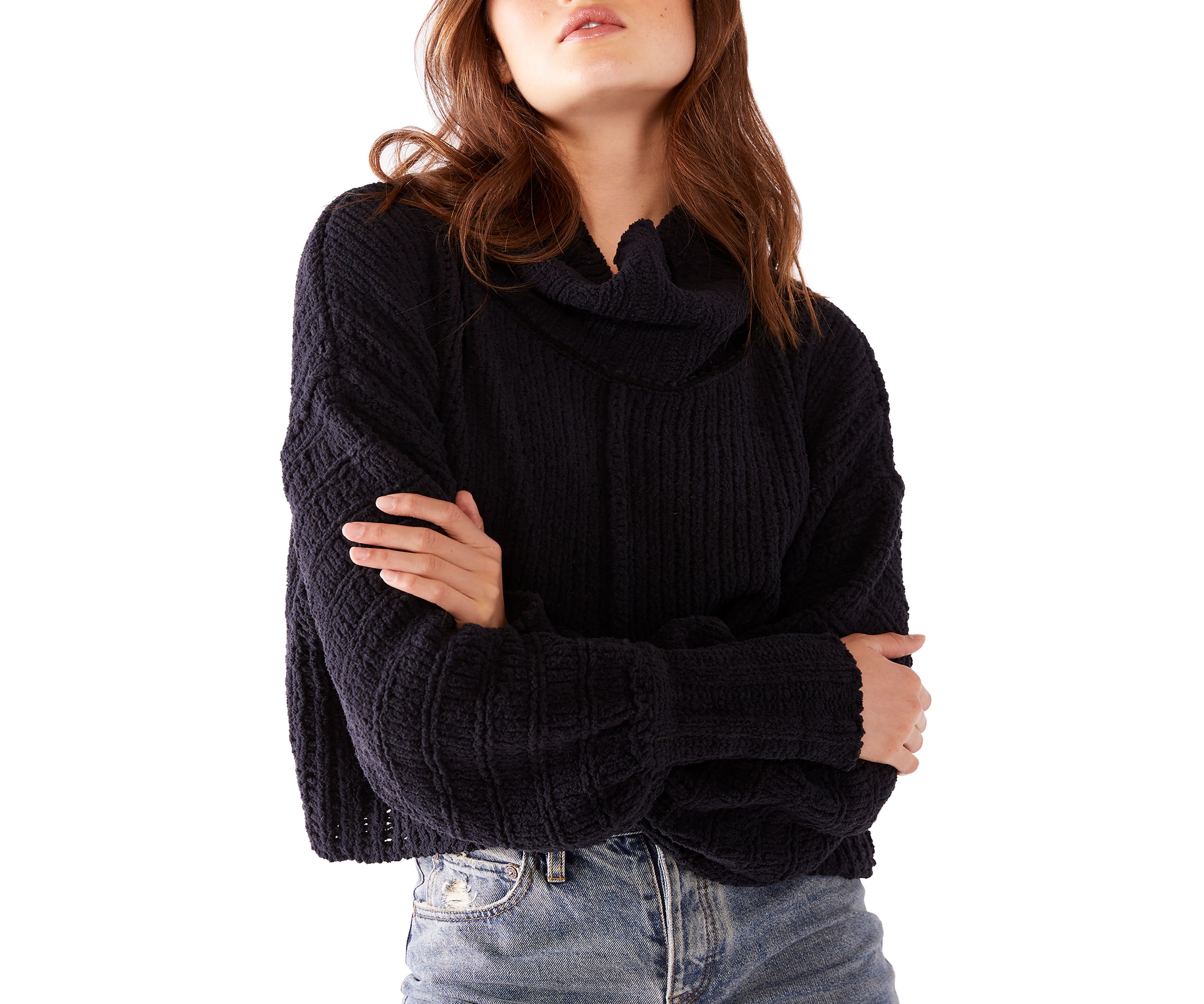 Be Yours Pullover