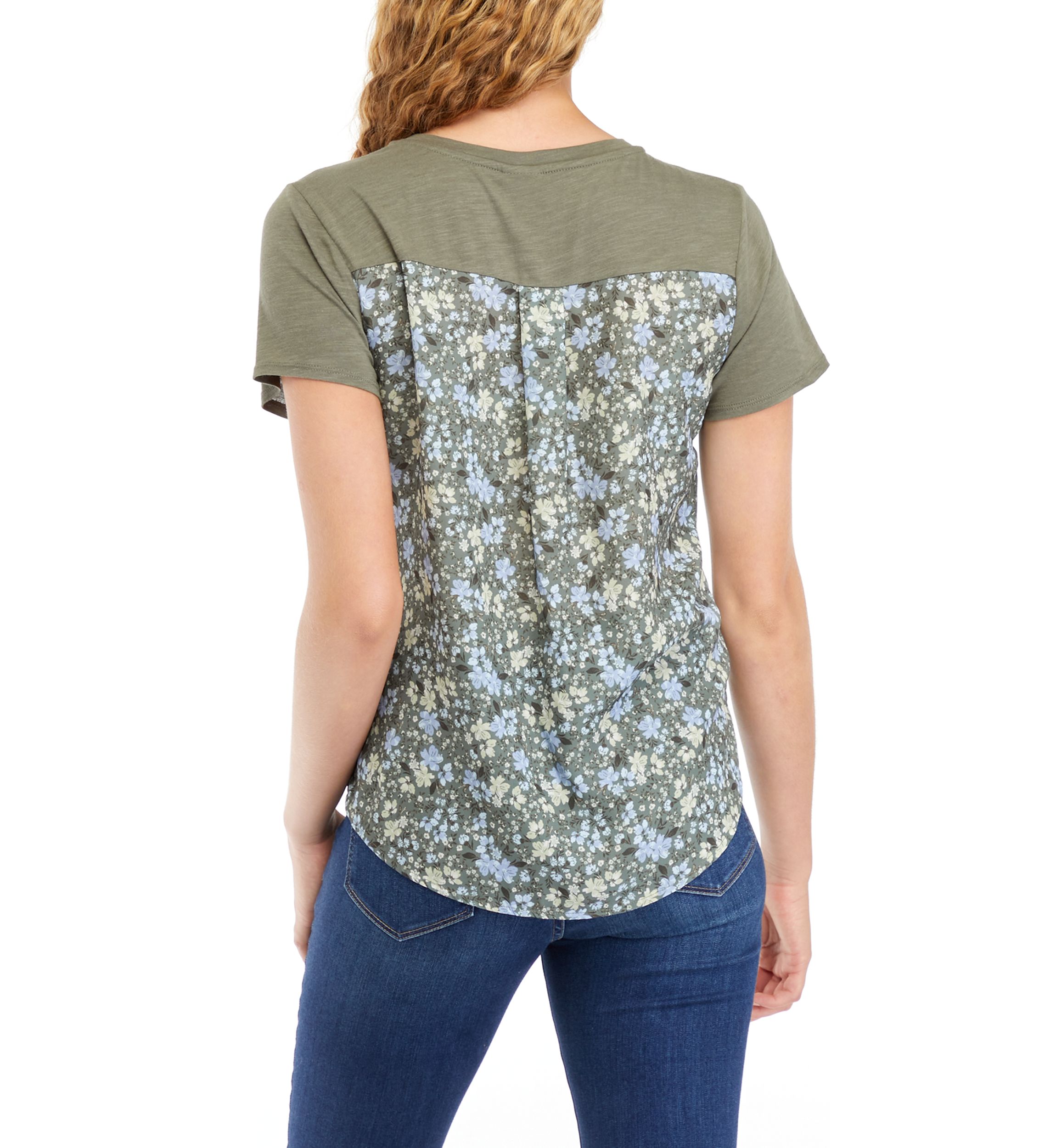 Juniors Pocket Crew Neck T-Shirt